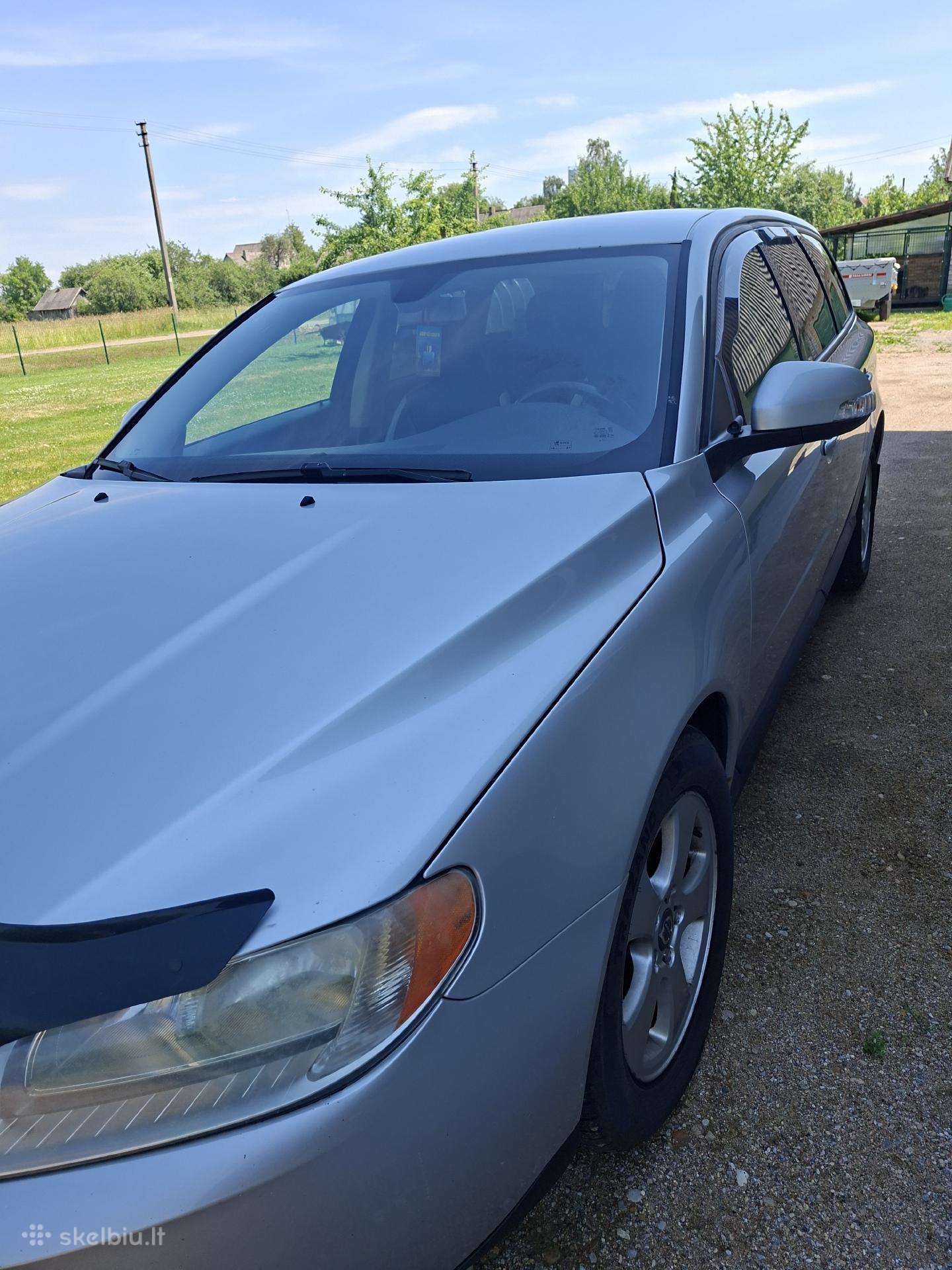 Volvo v70