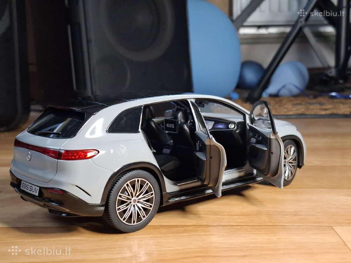 1:18 Mercedes Eqs Suv