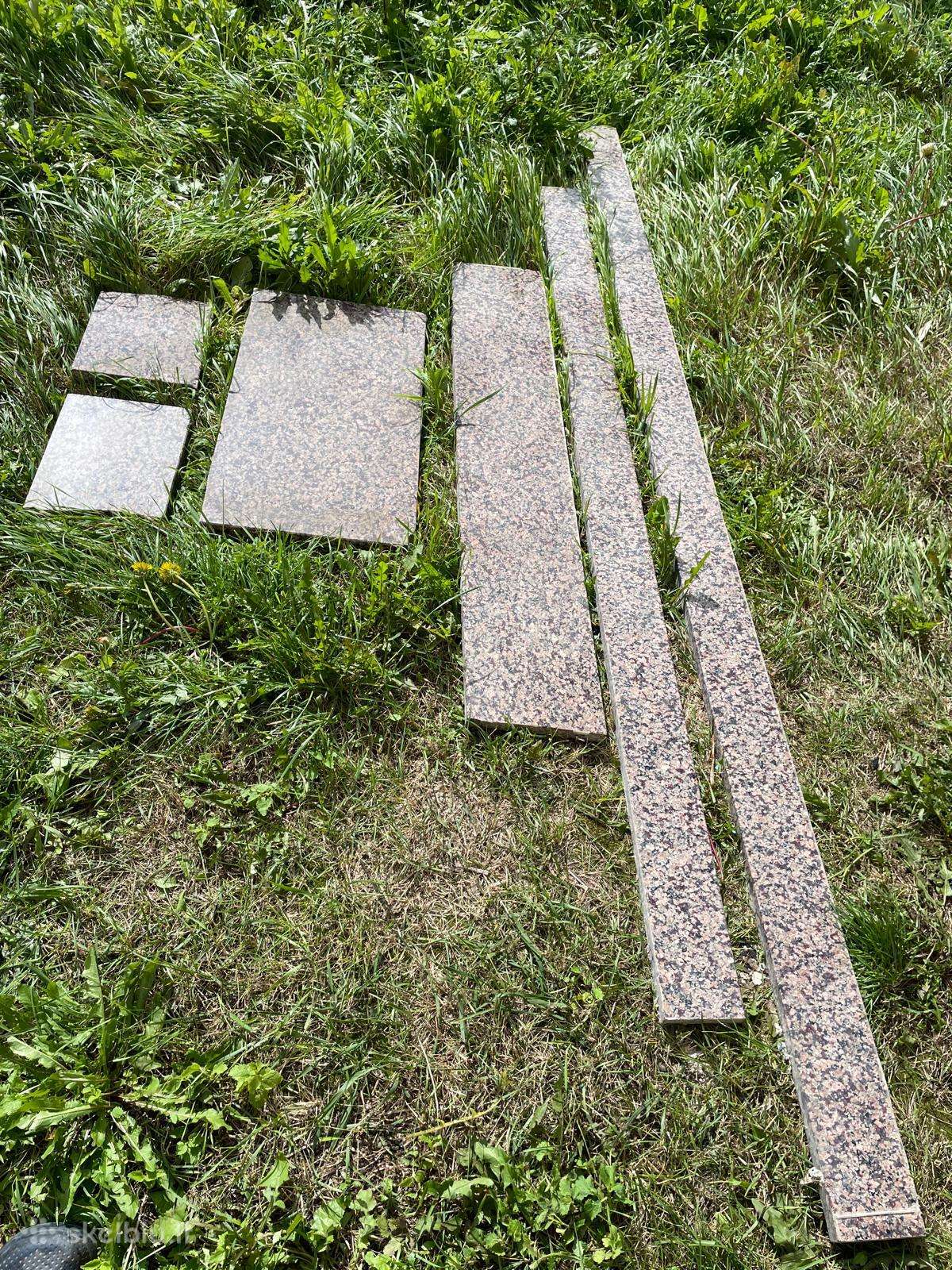 Granito plokštės gaminiai bordiūrai
