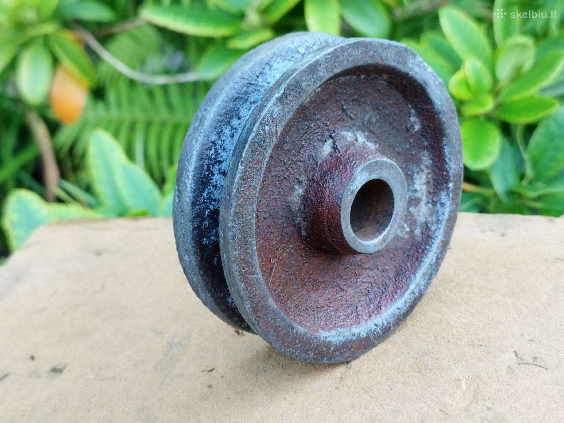 Metalinis skriemulys škivas 100 mm, ašis 20 mm