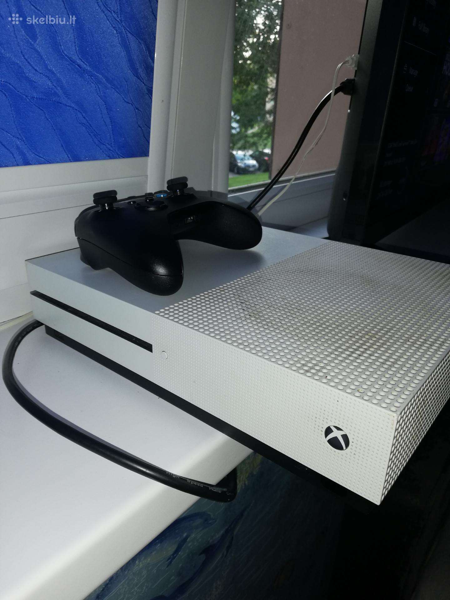 Xbox One S