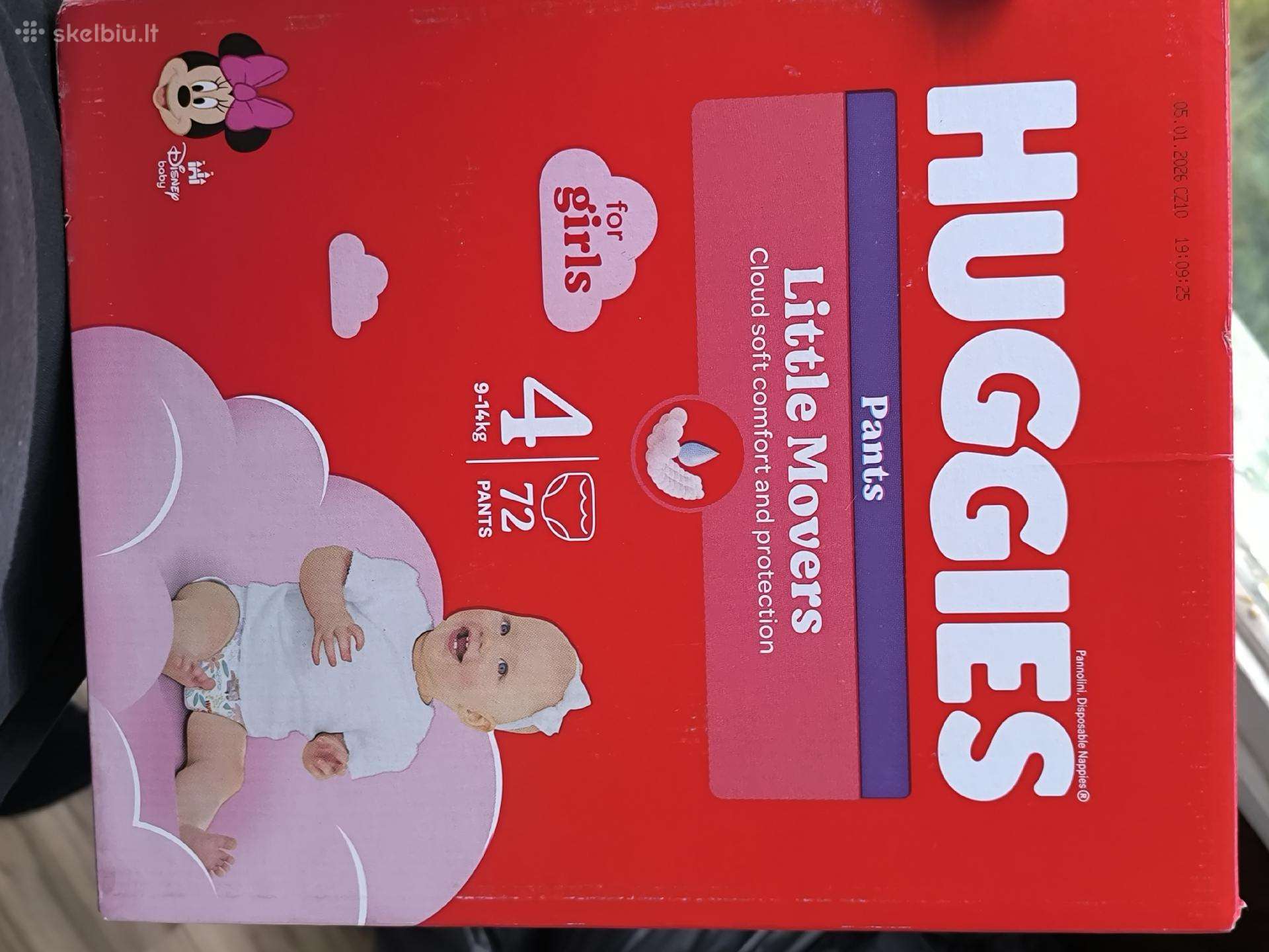 Pampersai huggies