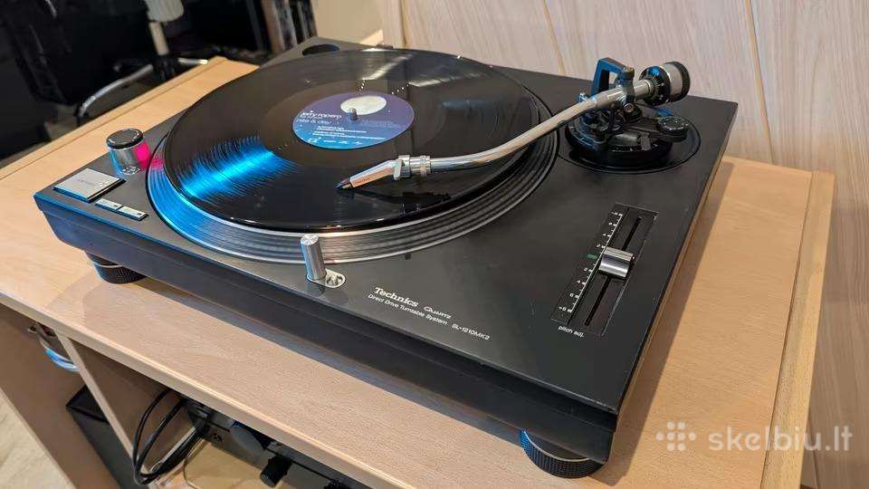 Technics SL-1210mk2