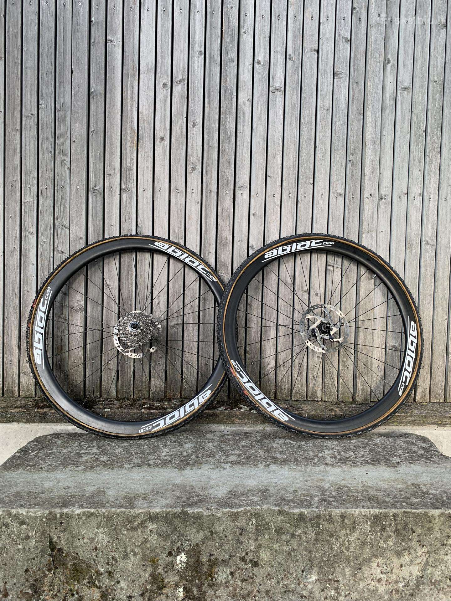 Karboniniai CX/gravel/plento ratai