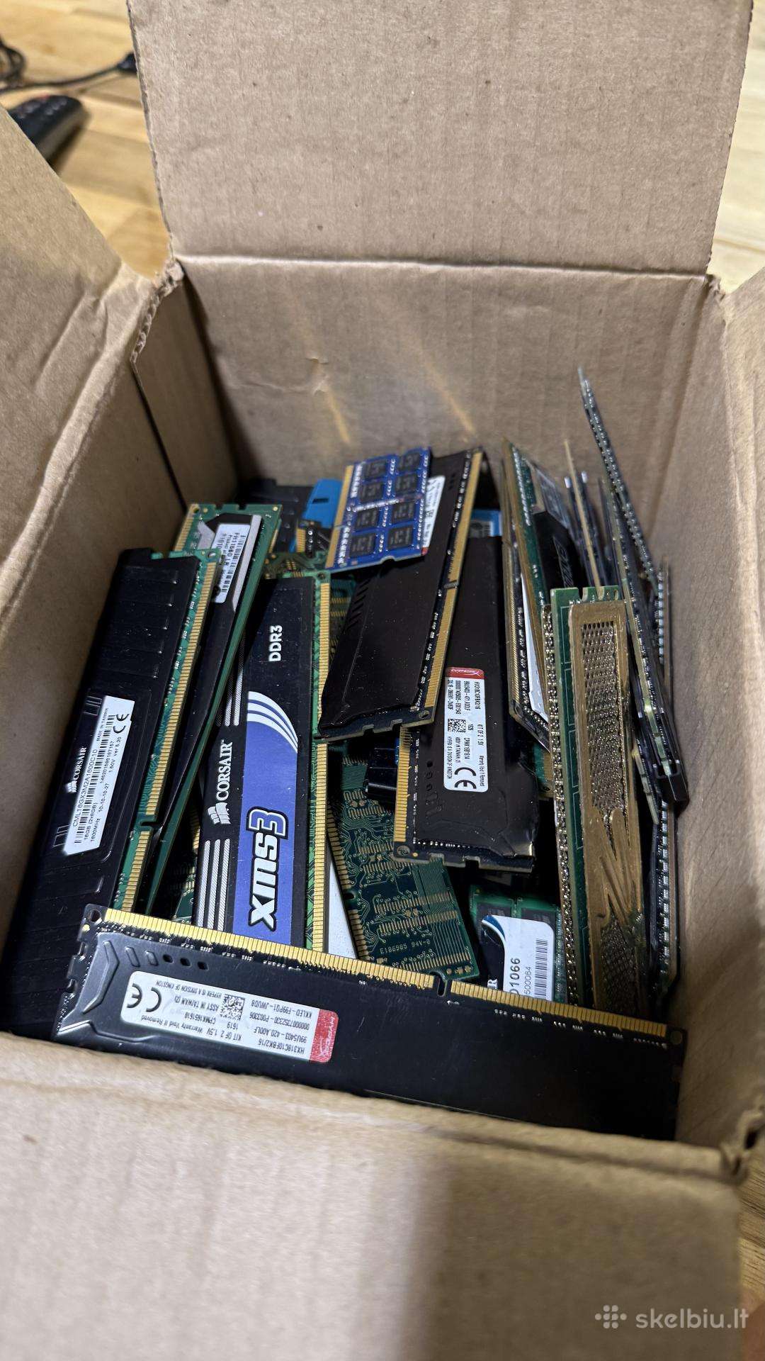 Ddr3 4gb RAM plokštelės po 1eur!