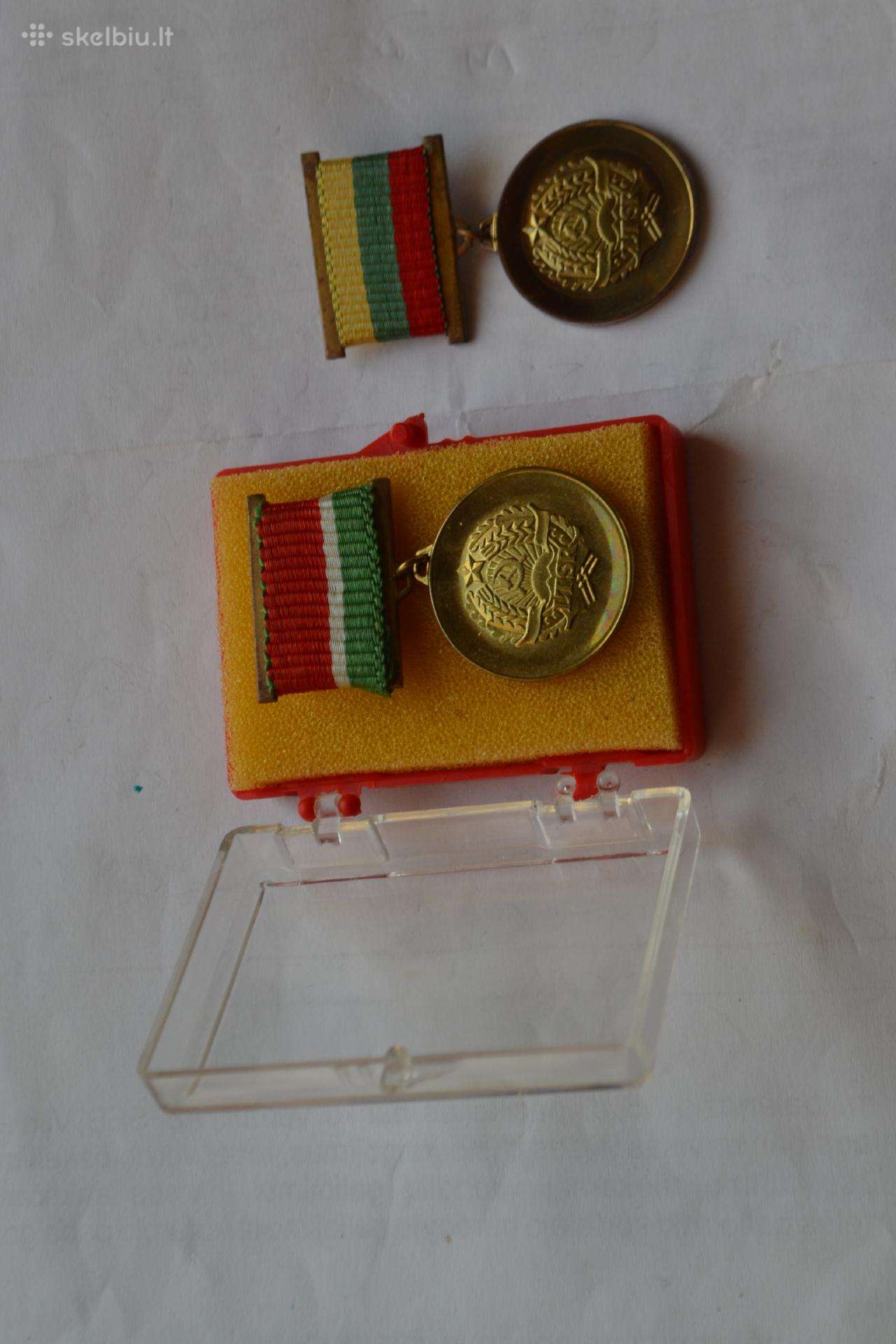 Apdovanojimai 1989-1990 m.