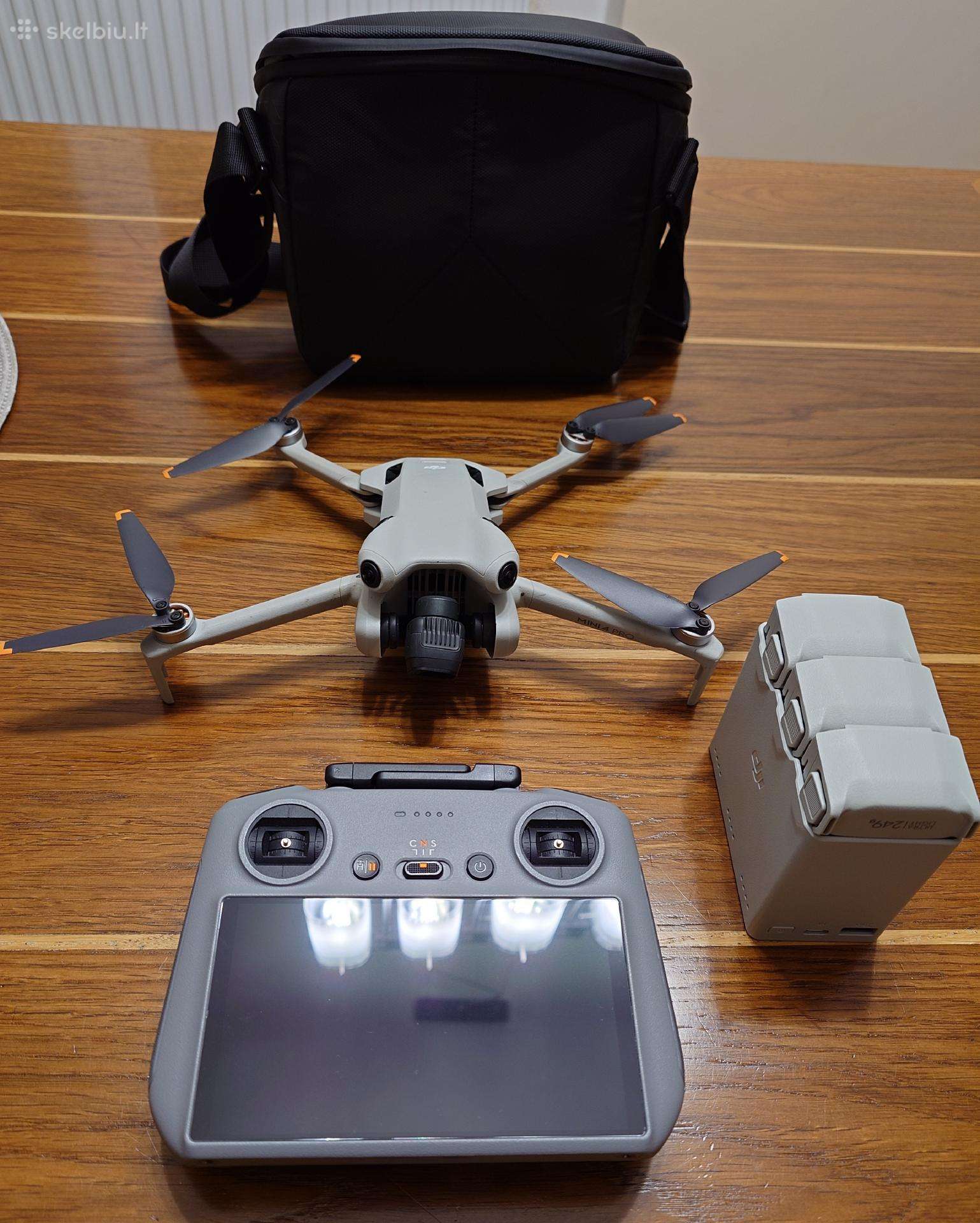 Dji Mini 4 Pro fly more combo.