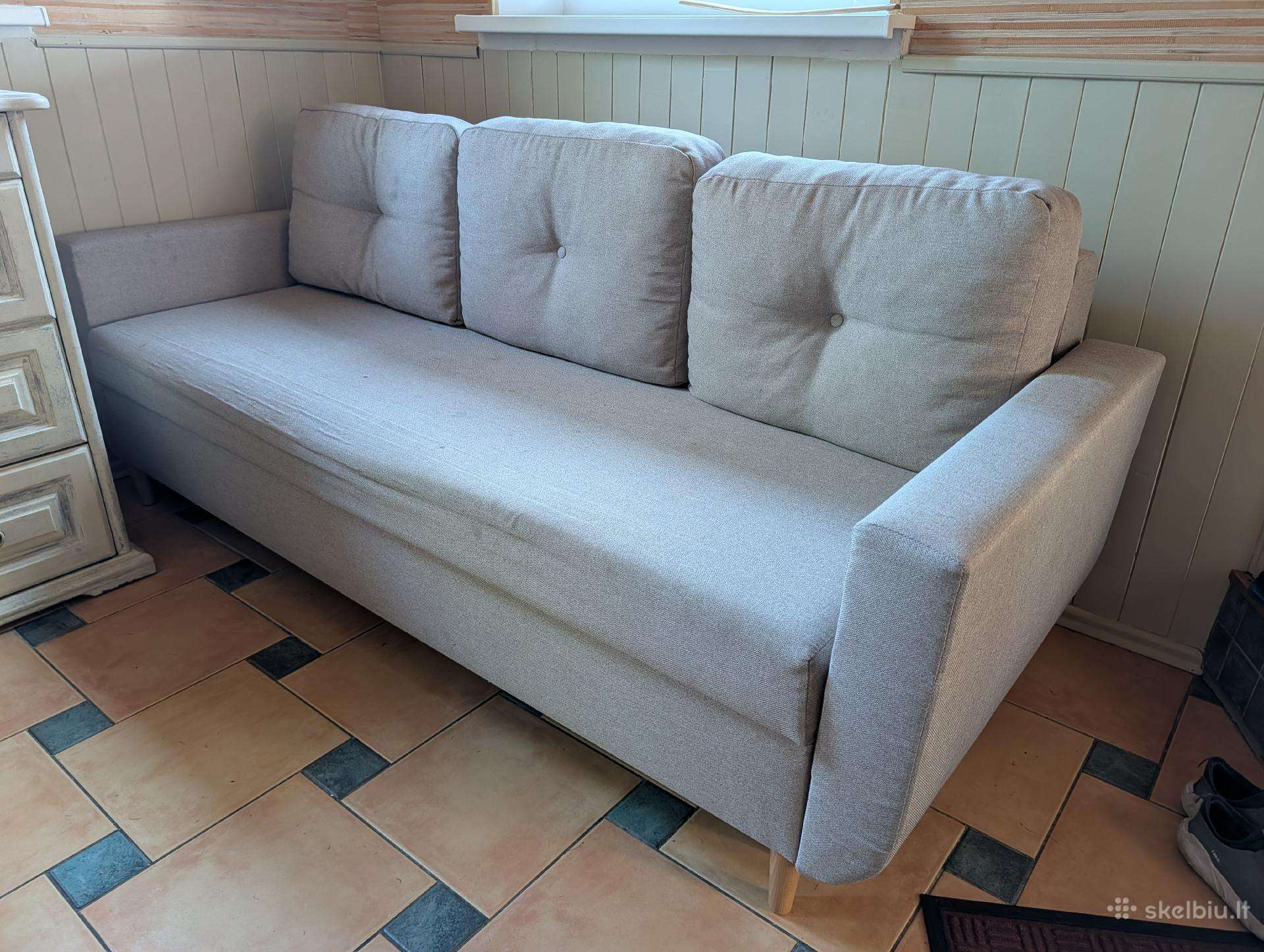 Sofa su miegojimo funkcija ir patalynės dėže