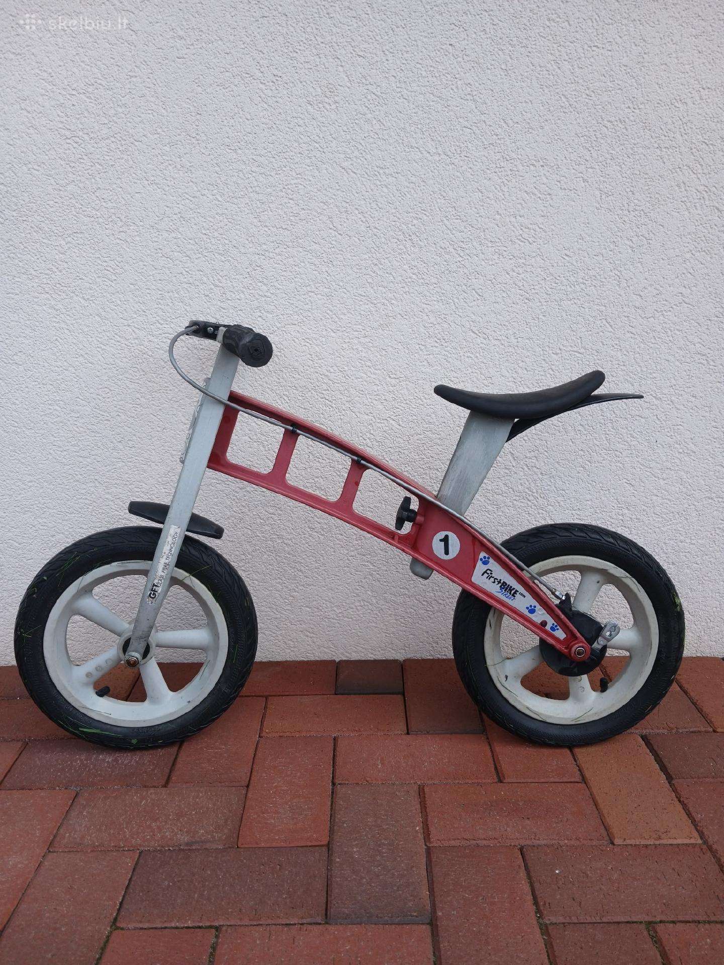 Vaikiškas balansinis dviratis First Bike