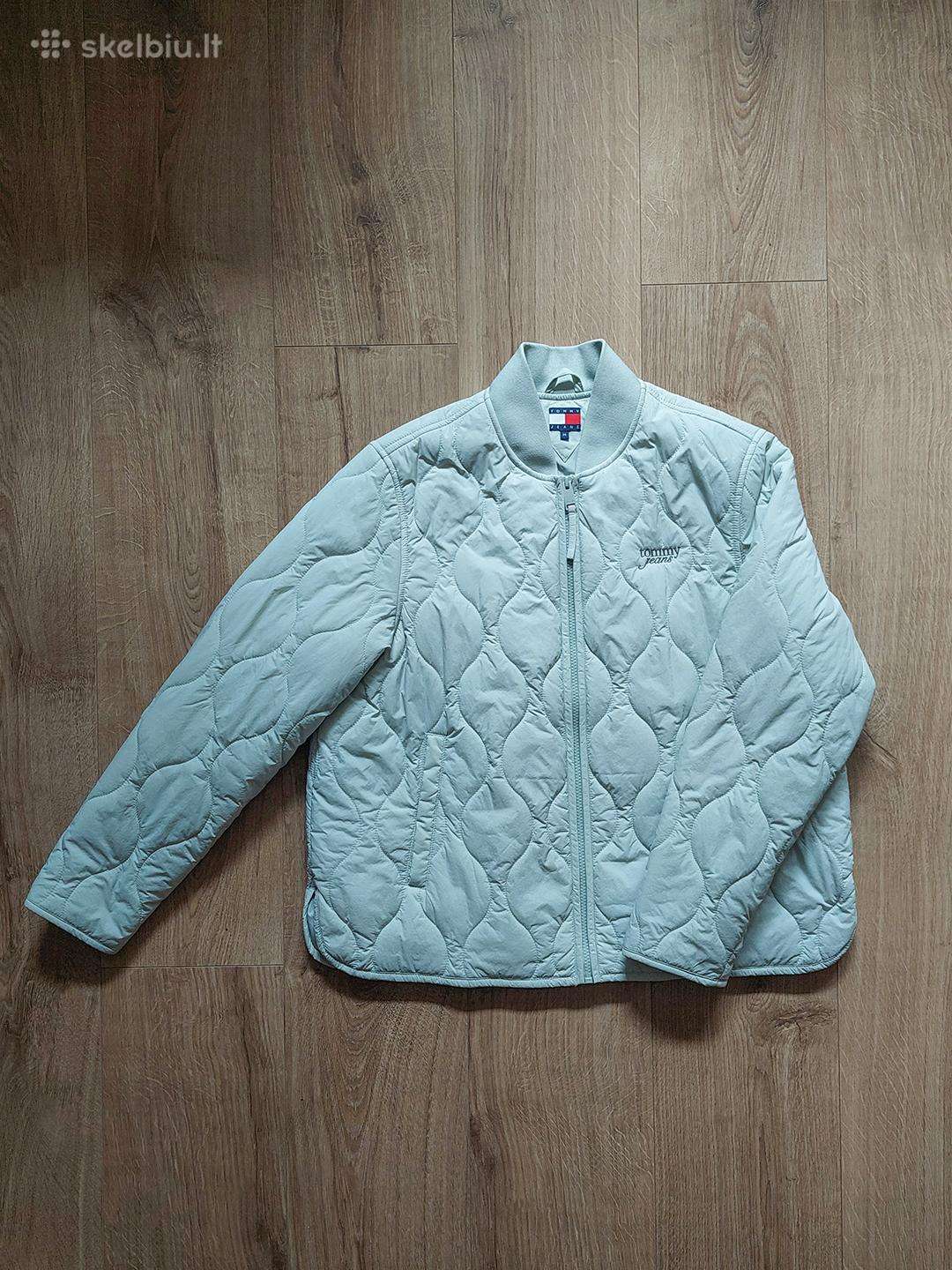 Nauja lengva Hilfiger striukė