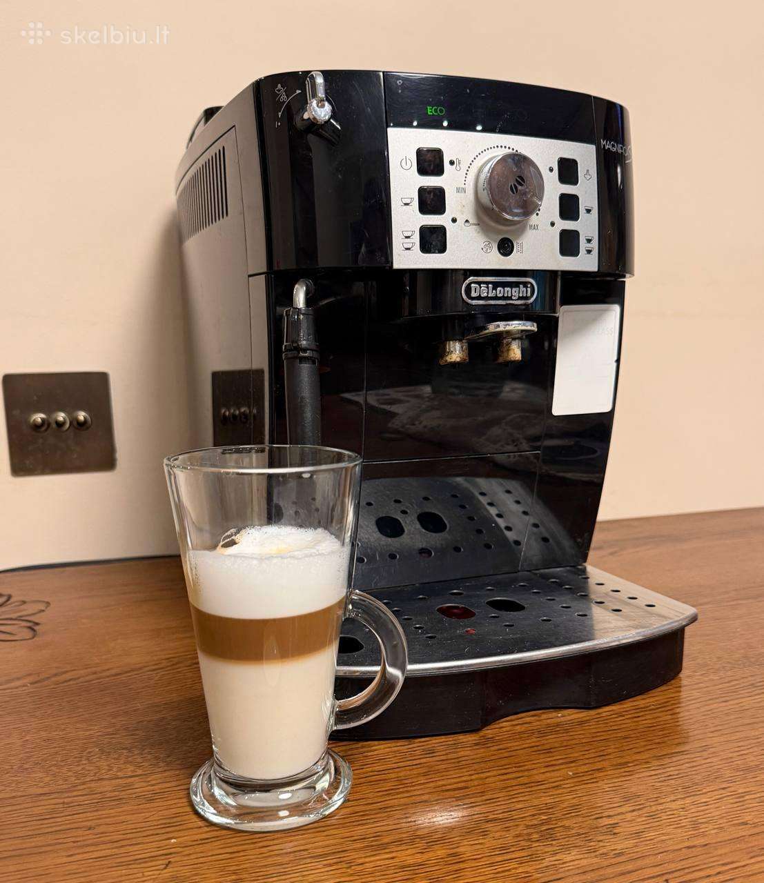 Delonghi kavos aparatas