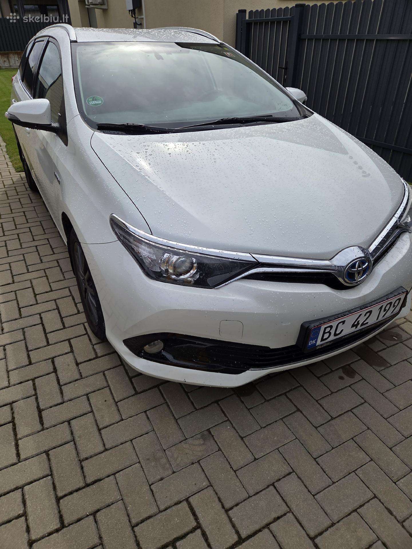 : Toyota Auris Hibridas 2016 11 Vienas Savinkas