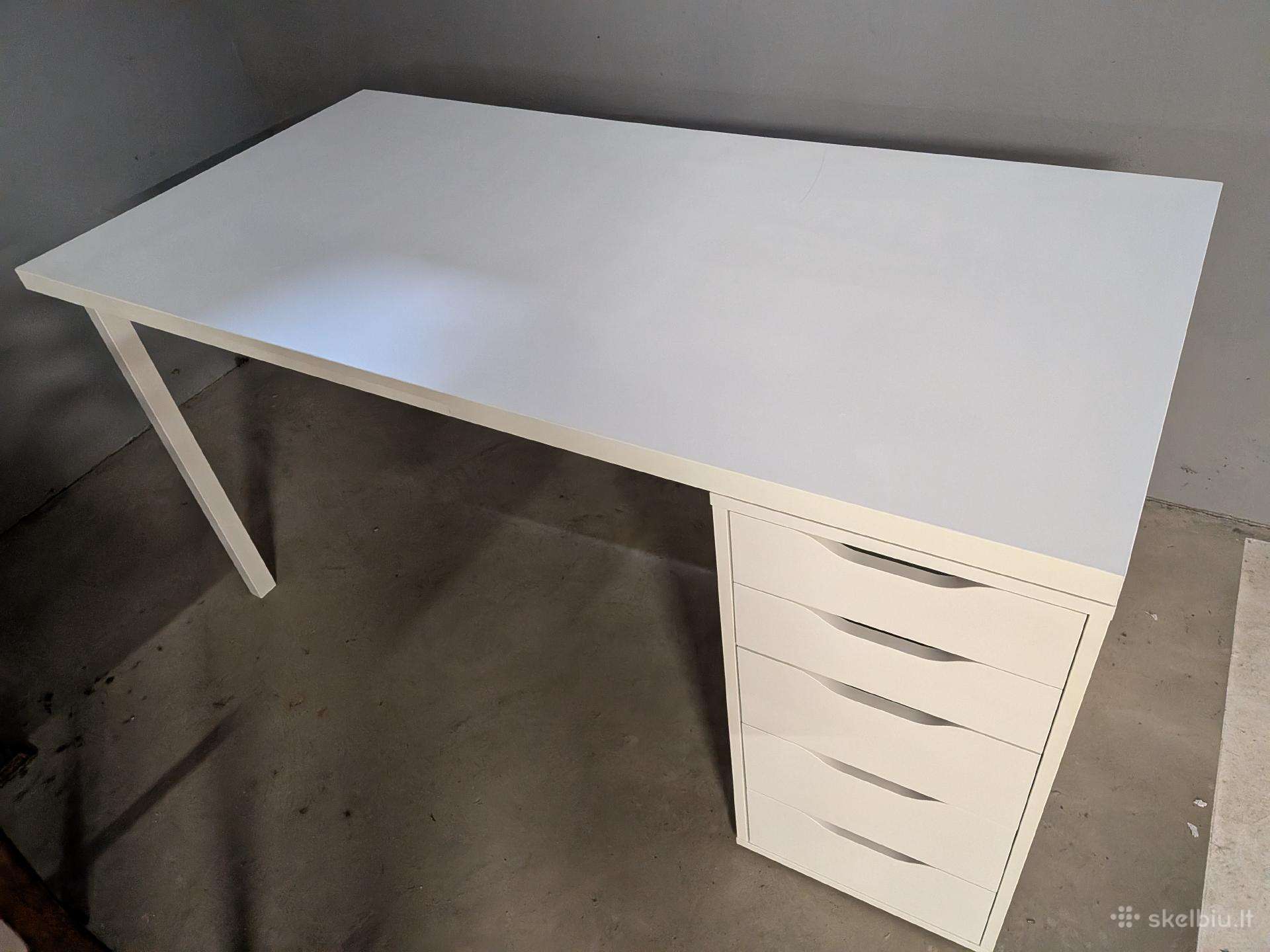 Ikea rašomasis stalas su Alex komoda (5 stalčiai)
