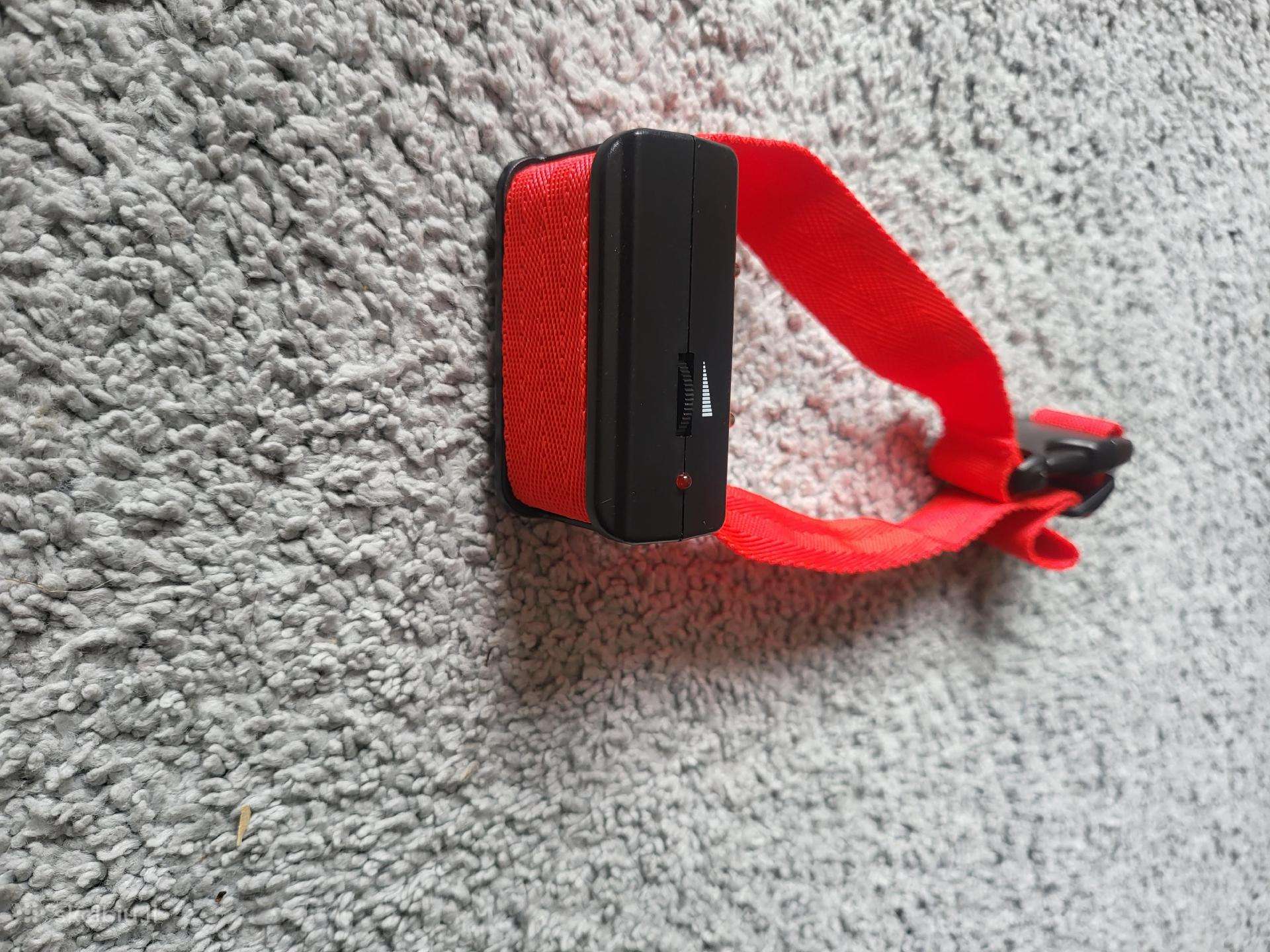 Elektroninis antkaklis nuo šunų lojimo / kaukimo