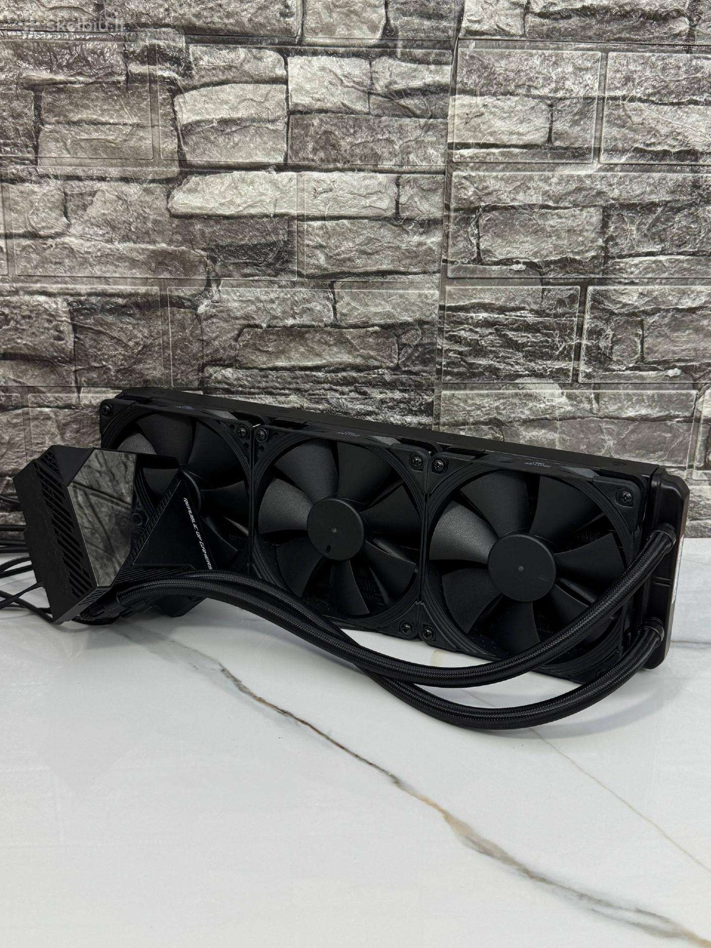Cpu Aušintuvai: Asus, Arctic, Intel