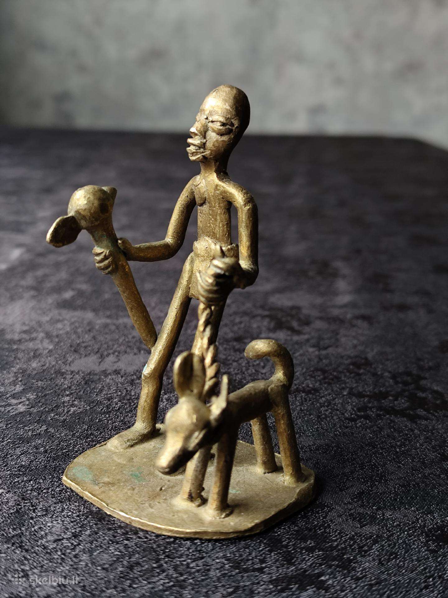 Vintažinė statulėlė