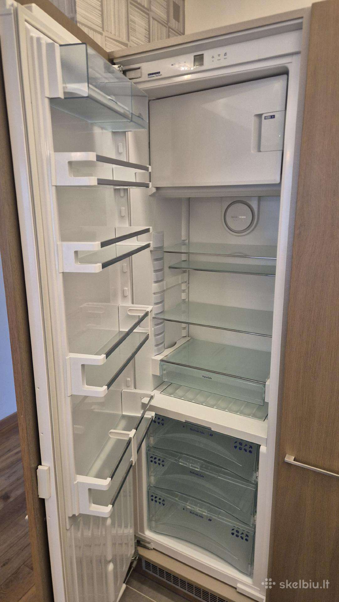Liebherr saldytuvas imontuojamas