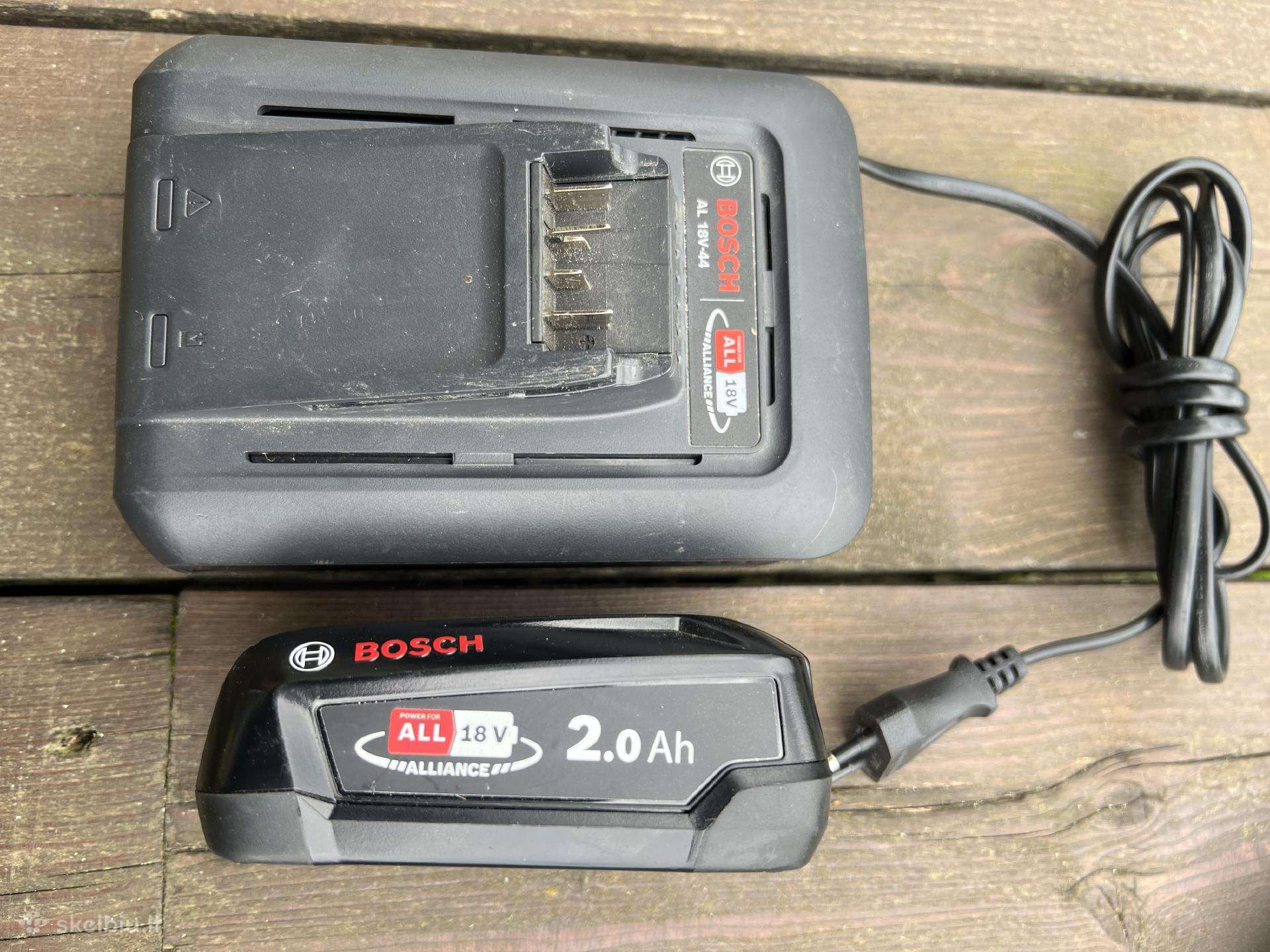 18v Bosch pakrovėjo ir baterijos komplektas