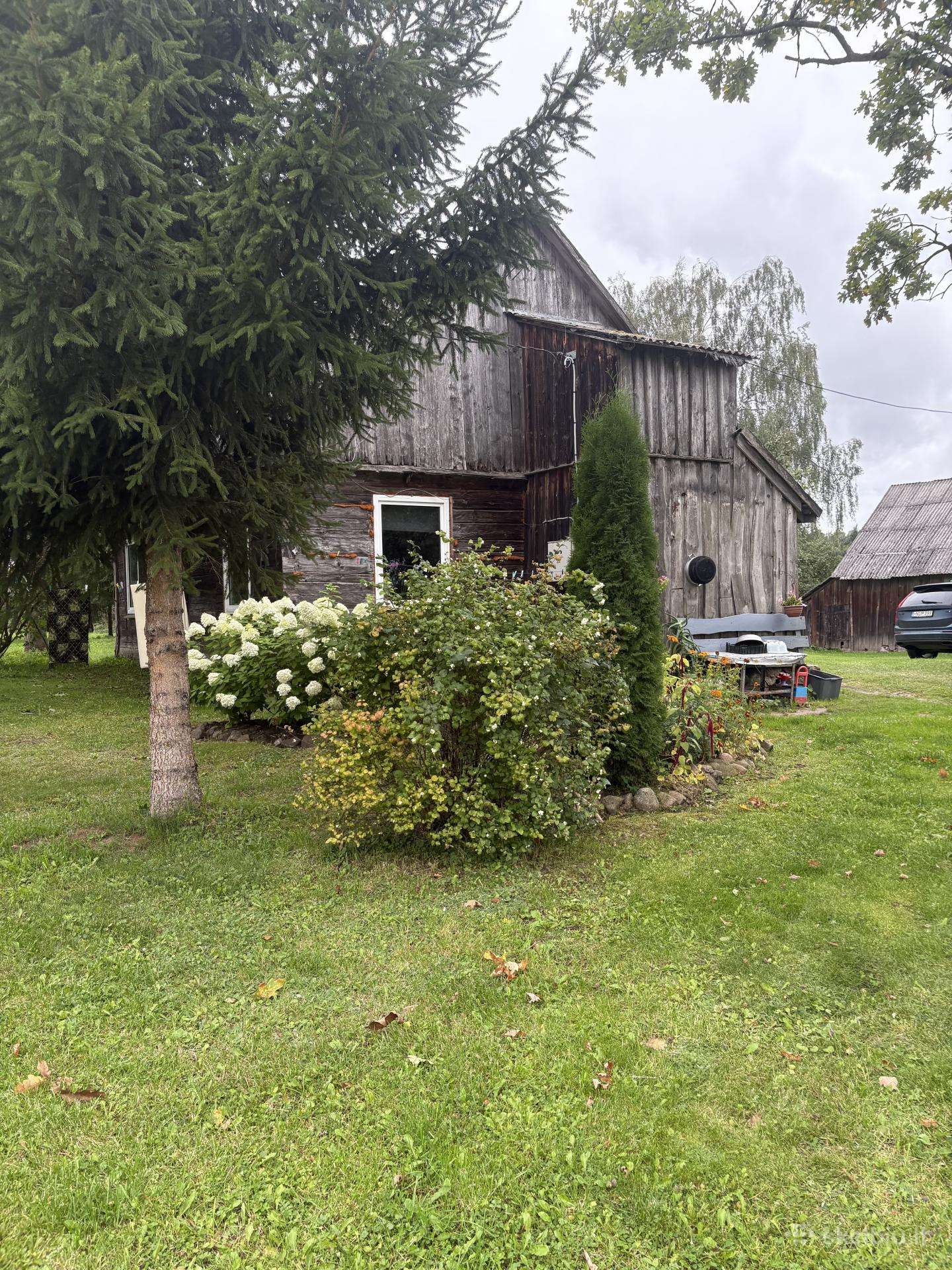 Parduodama sodyba