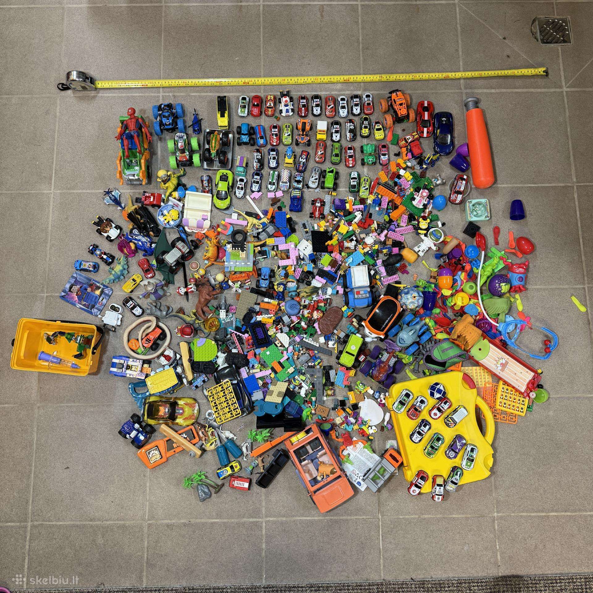 Lego ir kiti žaisliukai