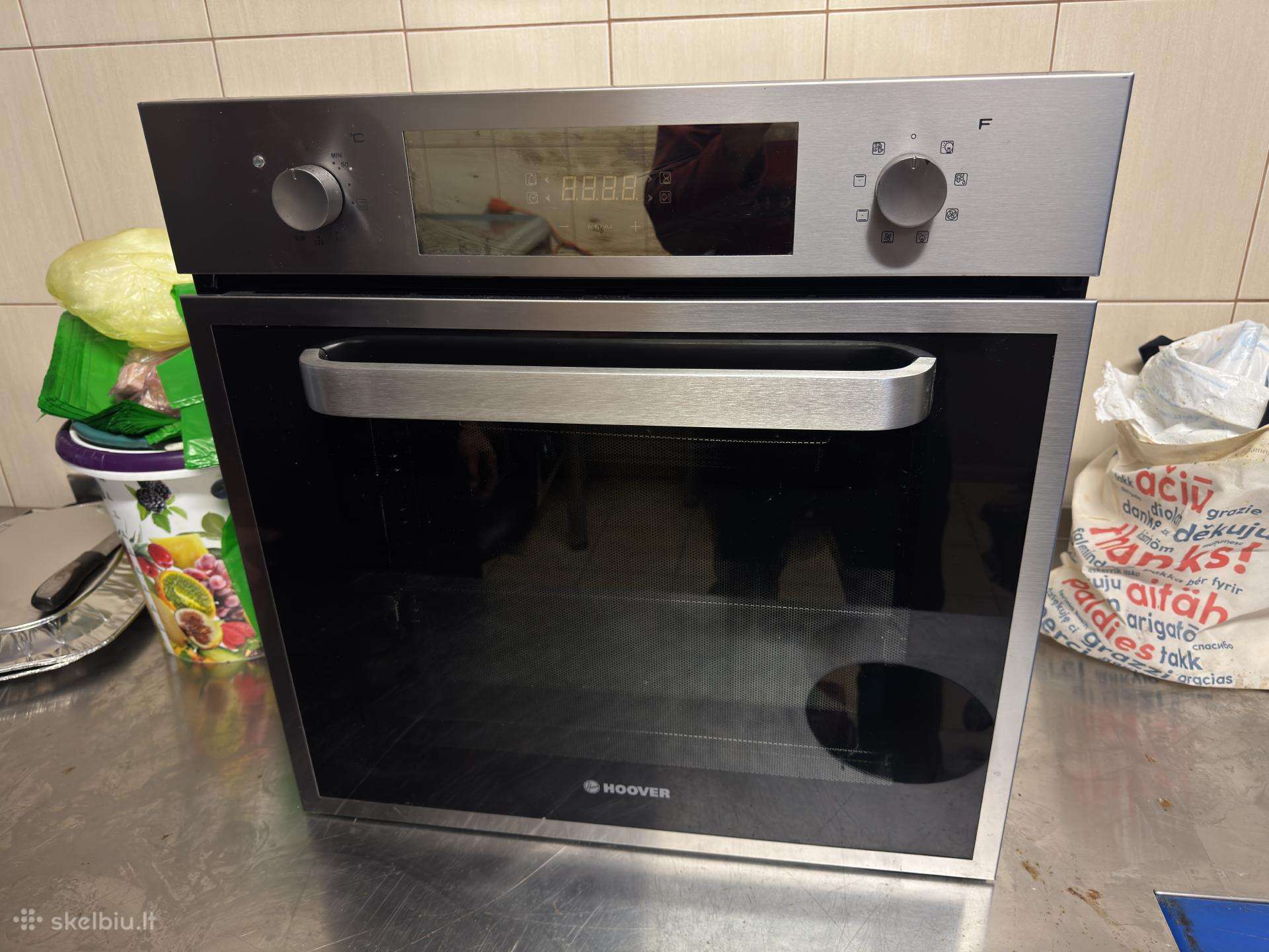 Įmontuojama elektrinė orkaitė Hoover