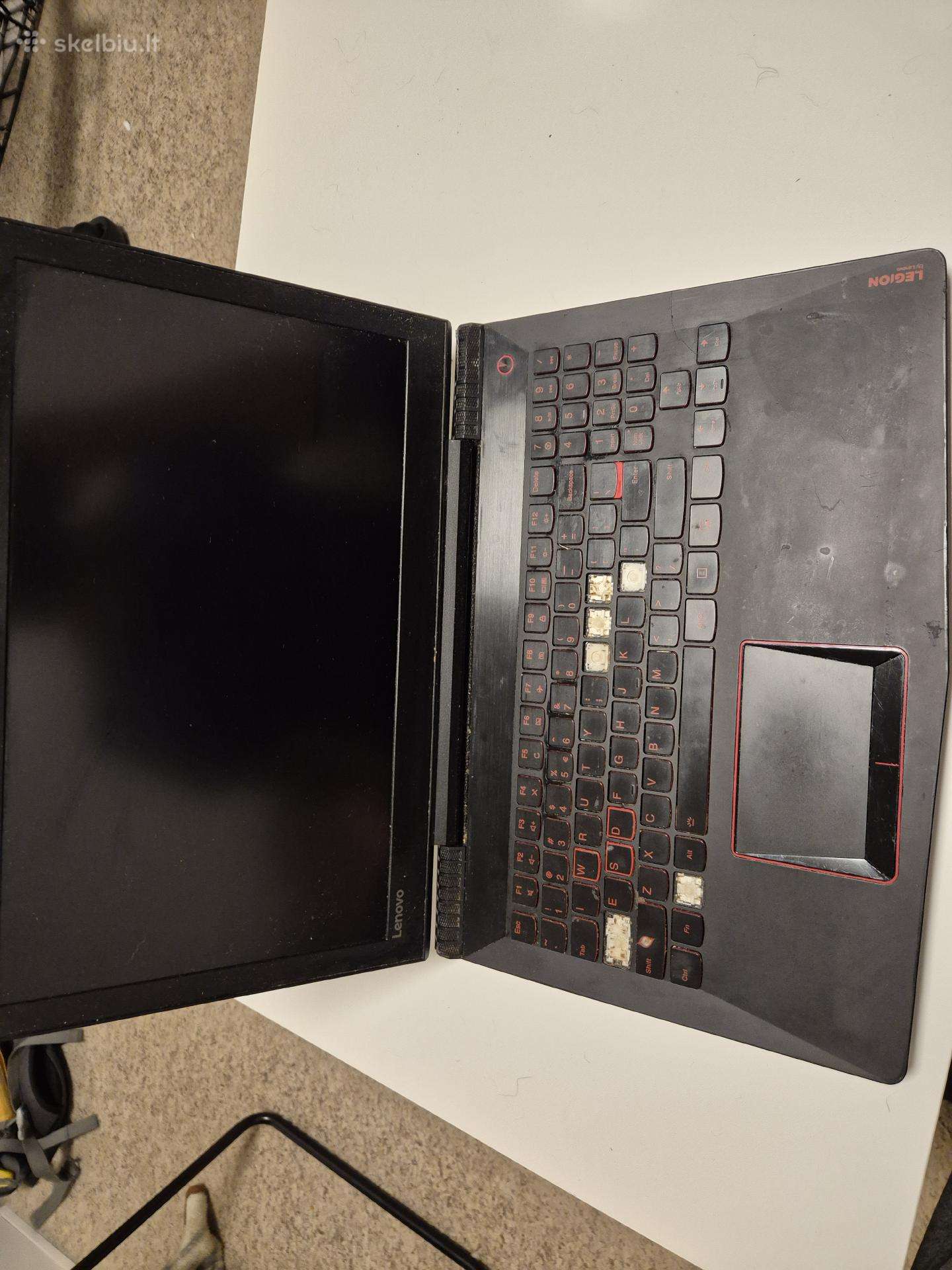 Lenovo y520