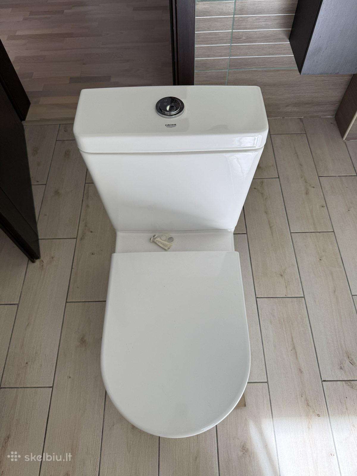 Pastatomas WC Grohe komplektas