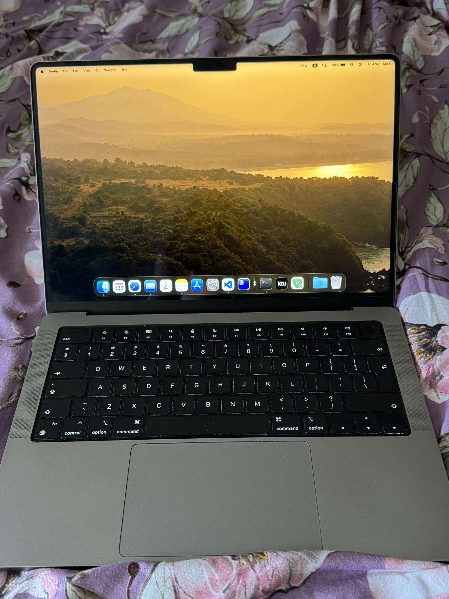 MacBook Pro 14 M1 Max 1tb 32gb