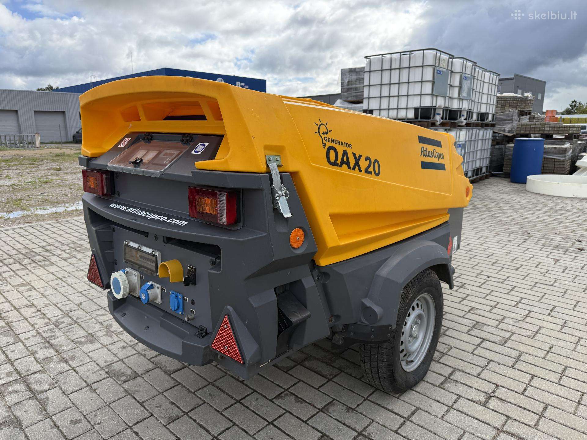 Atlas QAX20, electric generators