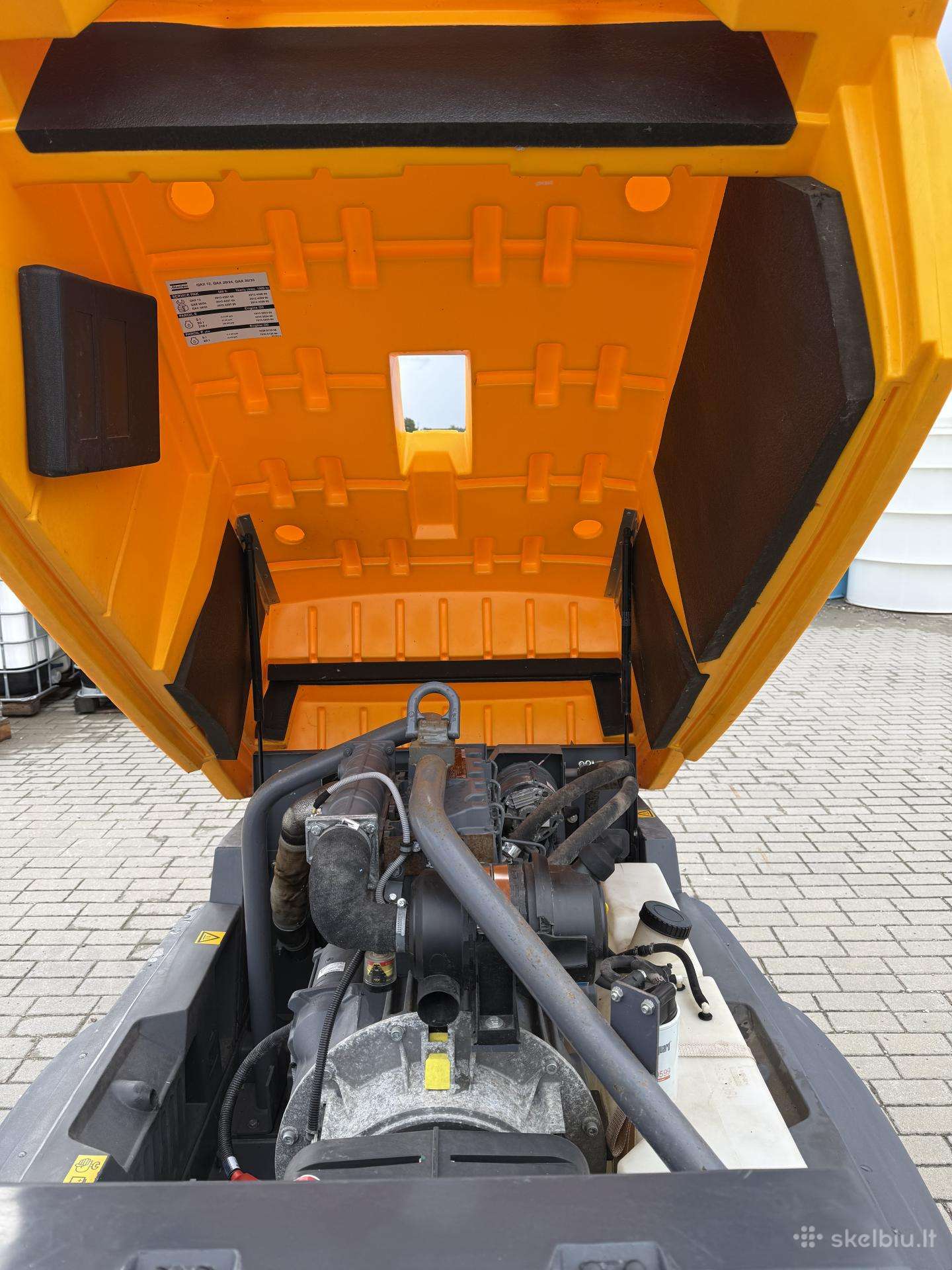 Atlas QAX20, electric generators
