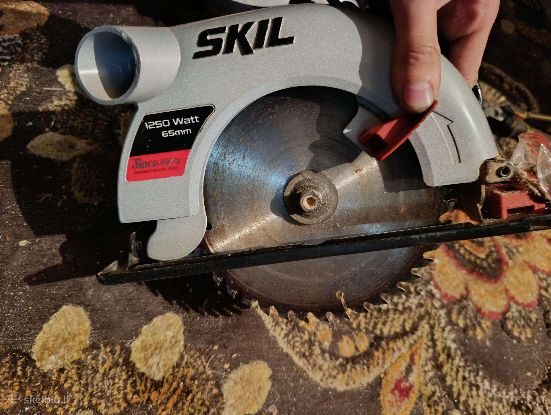 Skil elektrinis diskinis pjūklas 600w