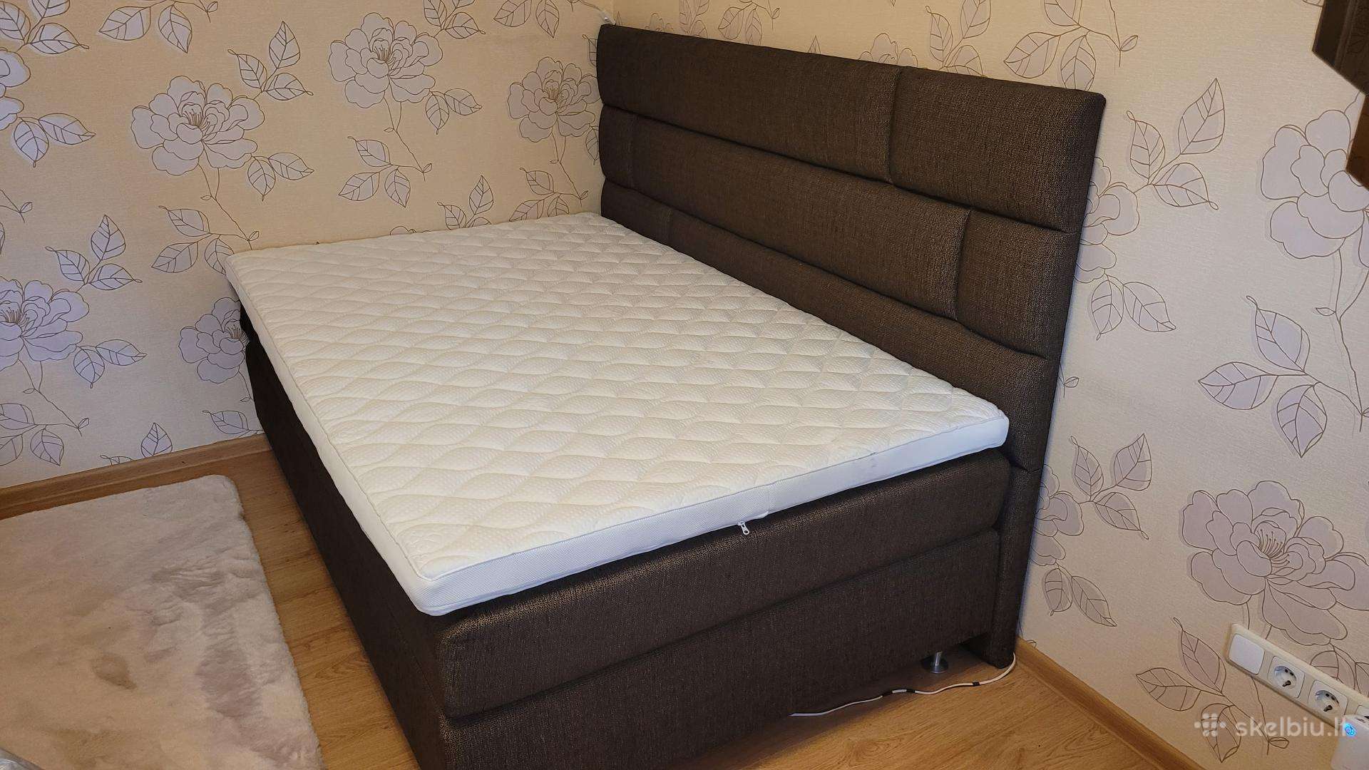Parduodama lova su čiužiniu