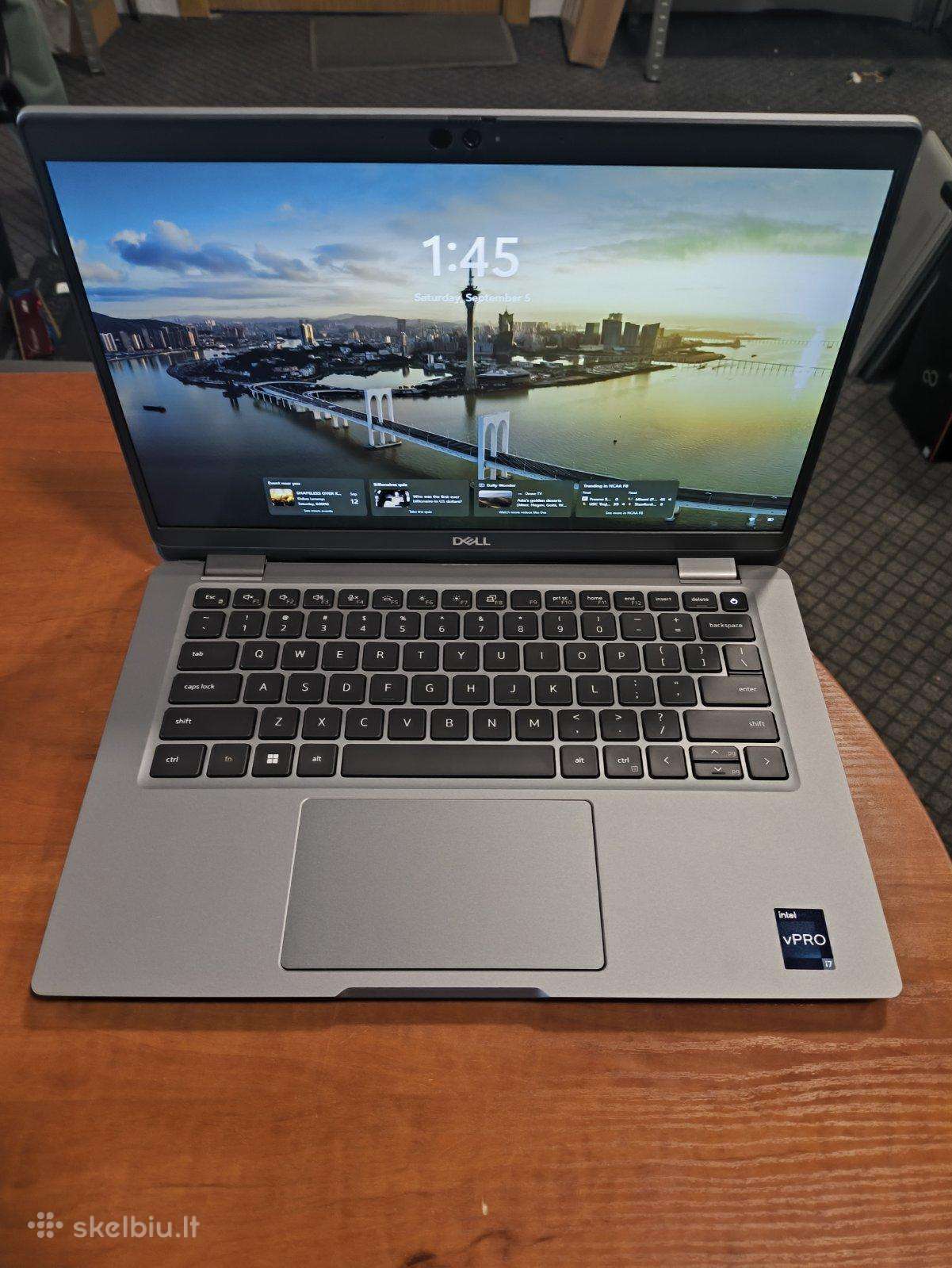 Latitude 5530 13" Ips Ts i7-1255u 16 256 Usa Kb 6%