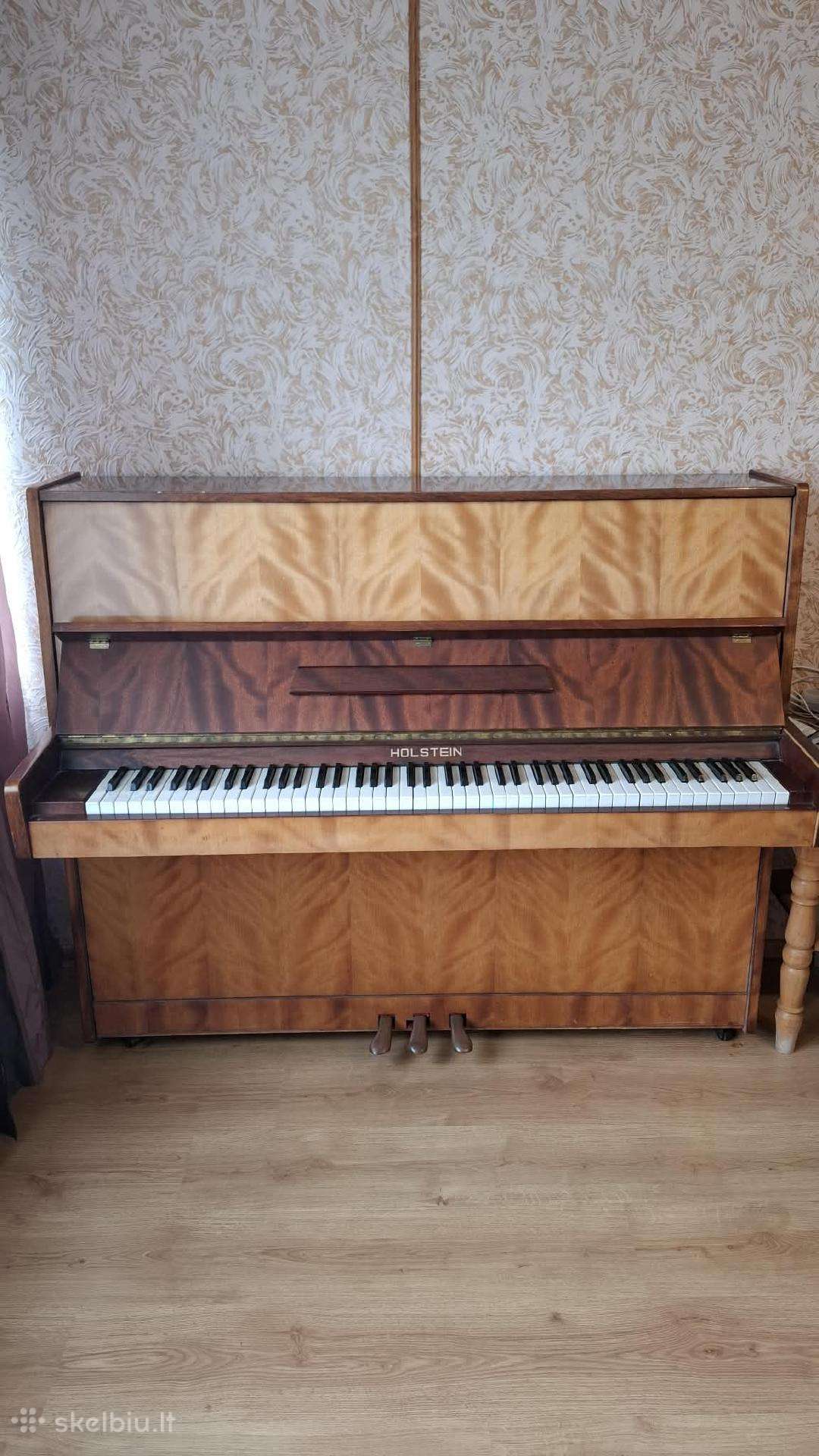 Holstein 1978m. pianinas