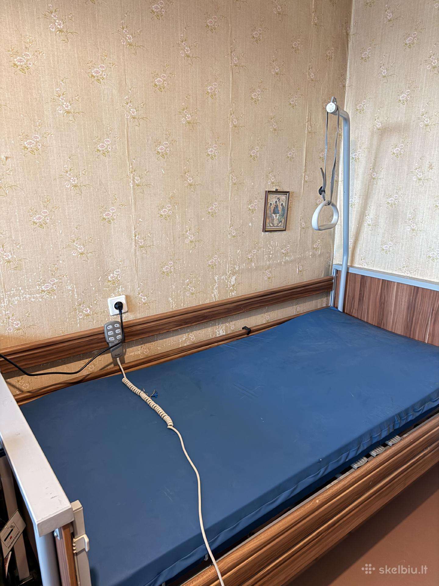 Elektrinė funkcinė slaugos lova