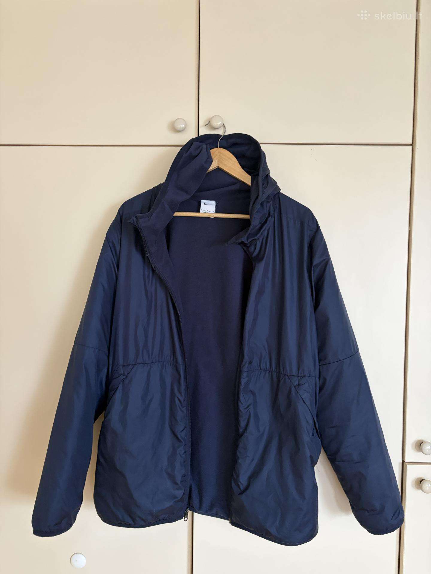 Nike rudeninė striukė su fleece is vidaus L dydis