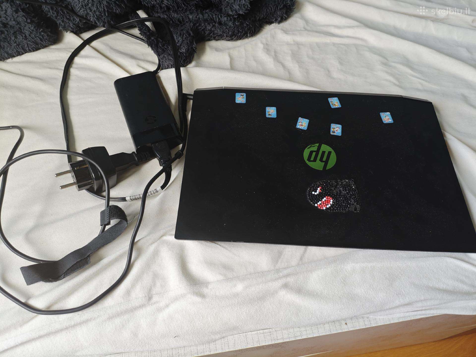 Parduodamas gaming nešiojamas kompiuteris