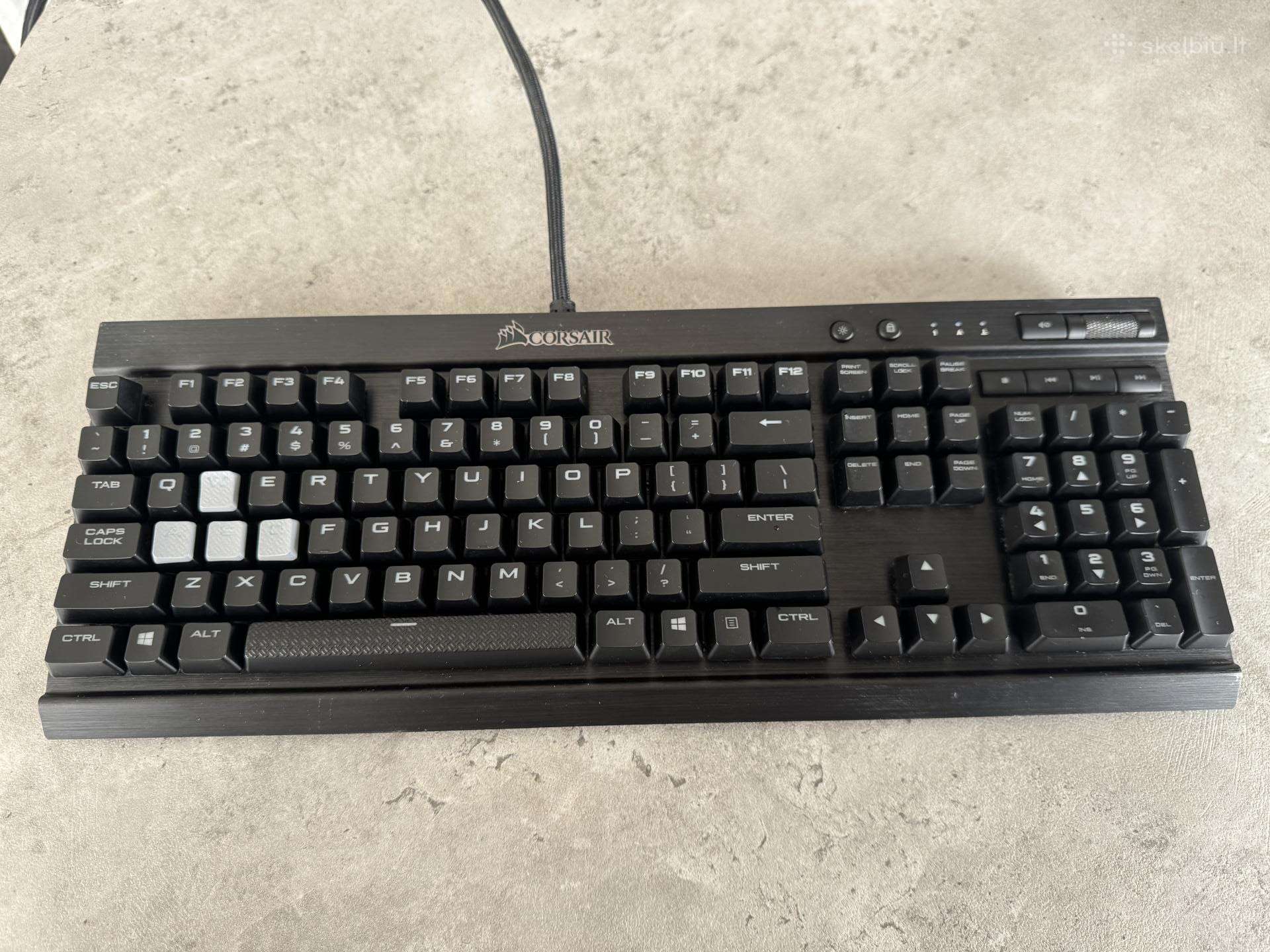 Corsair K70 Lux mechaninė gaming klaviatūra