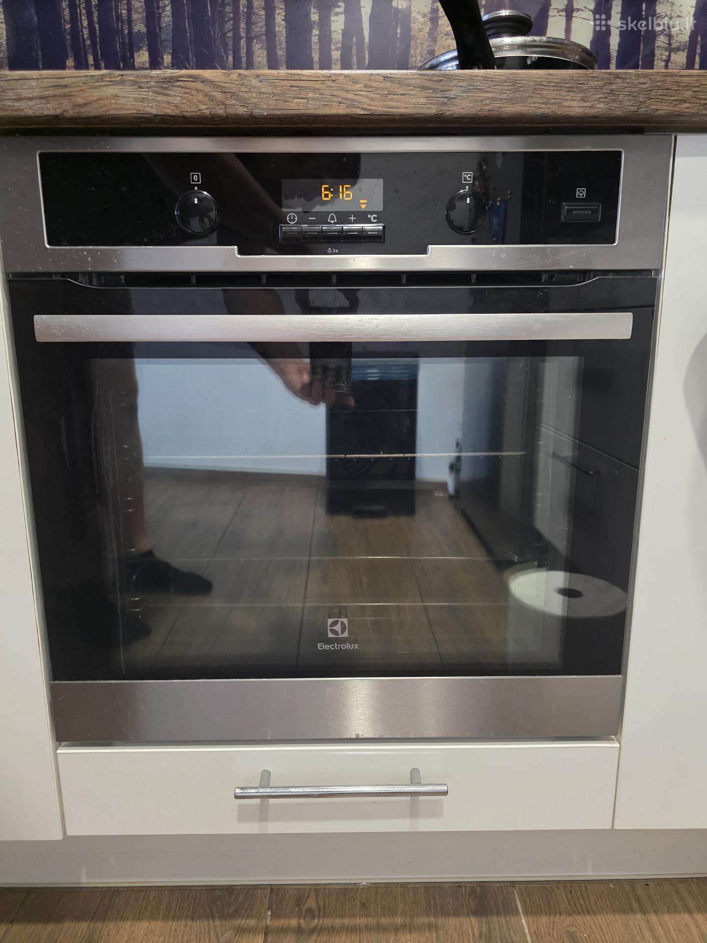 Electrolux“ orkaitė su pirolize (puikios būklės)