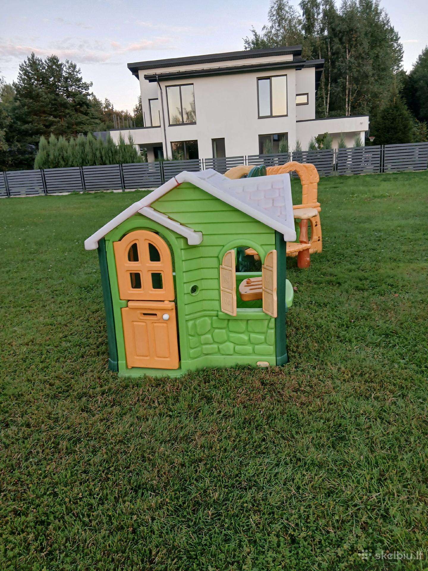 Little Tikes žaidimų namelis