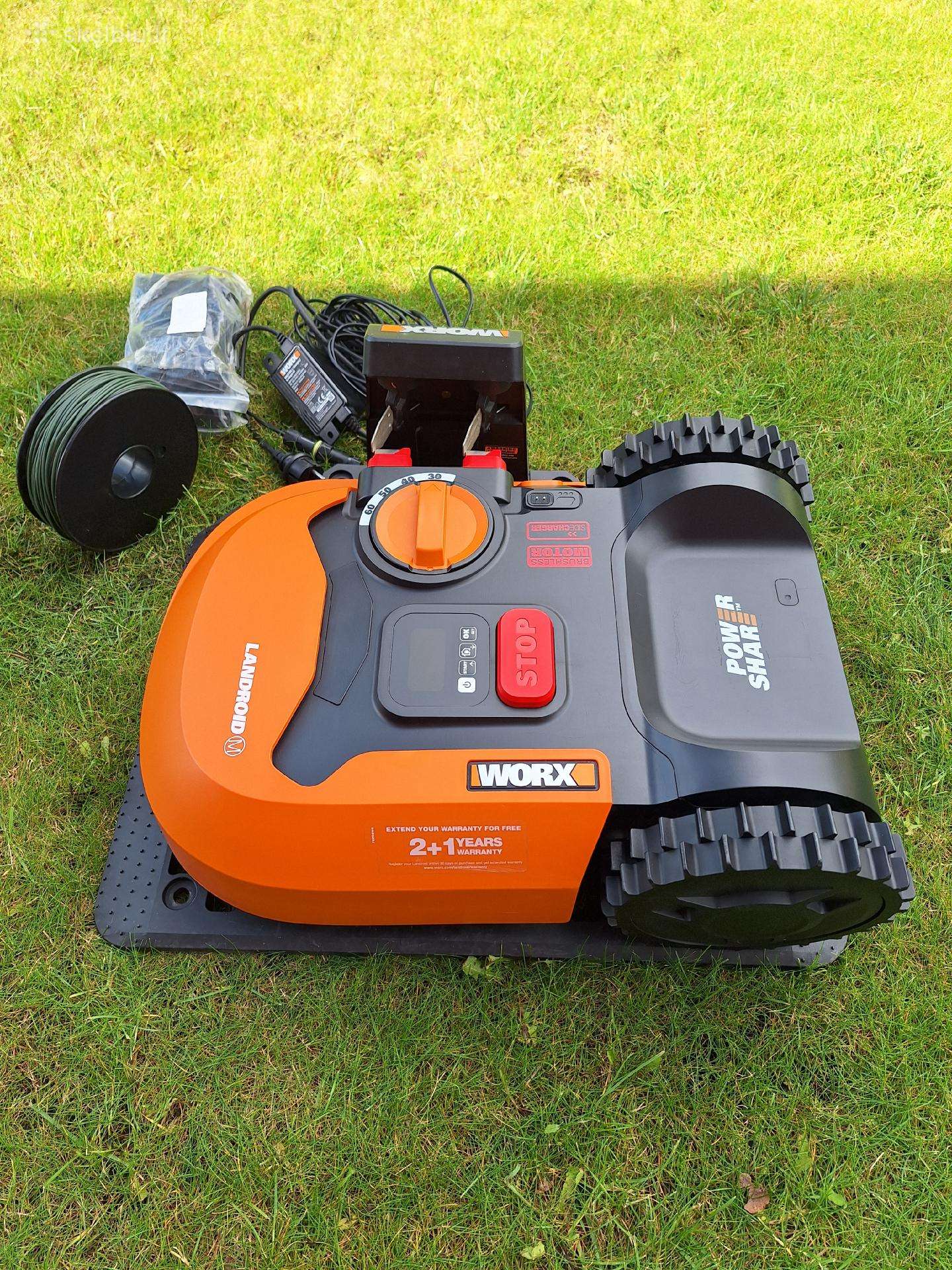 Vejos robotas Worx Landroid M500