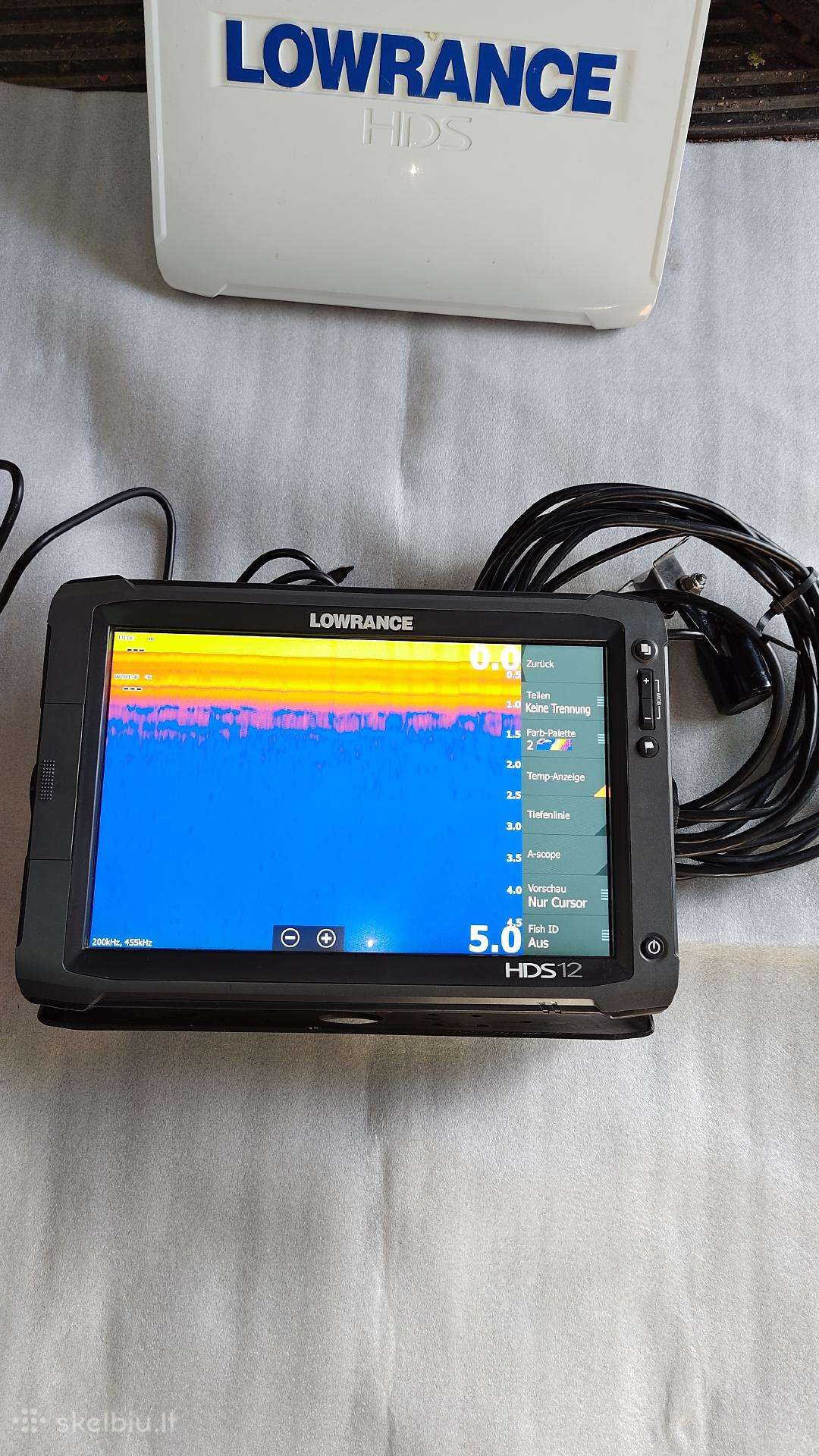 Lowrance Hds 12 su sonarų