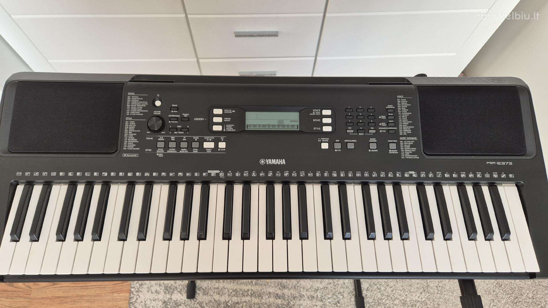 Yamaha Psr E-373