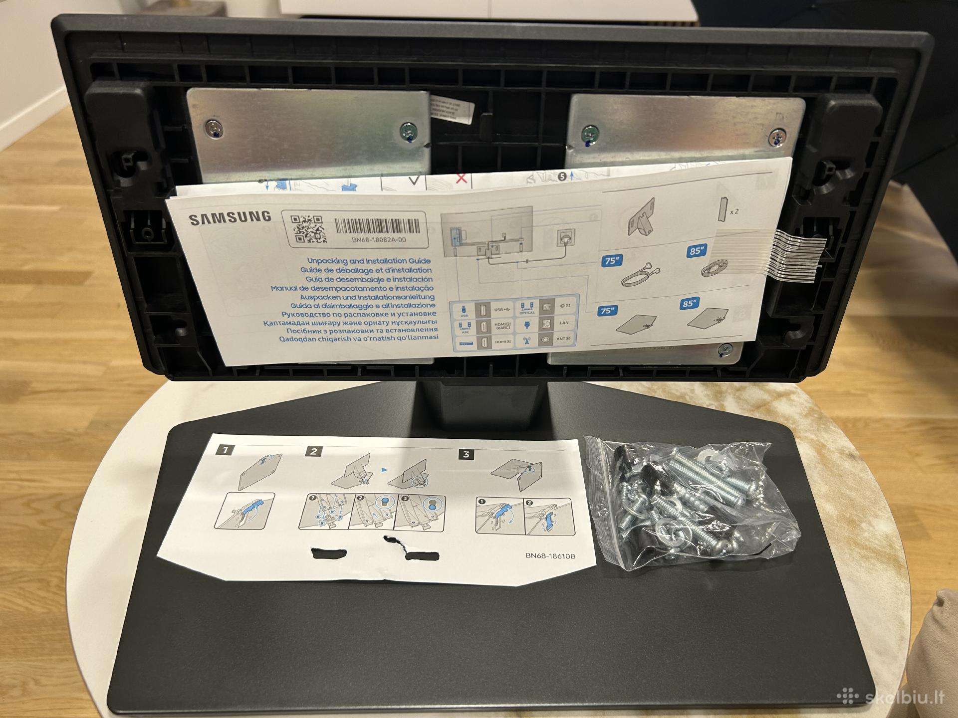 Samsung TV stovas