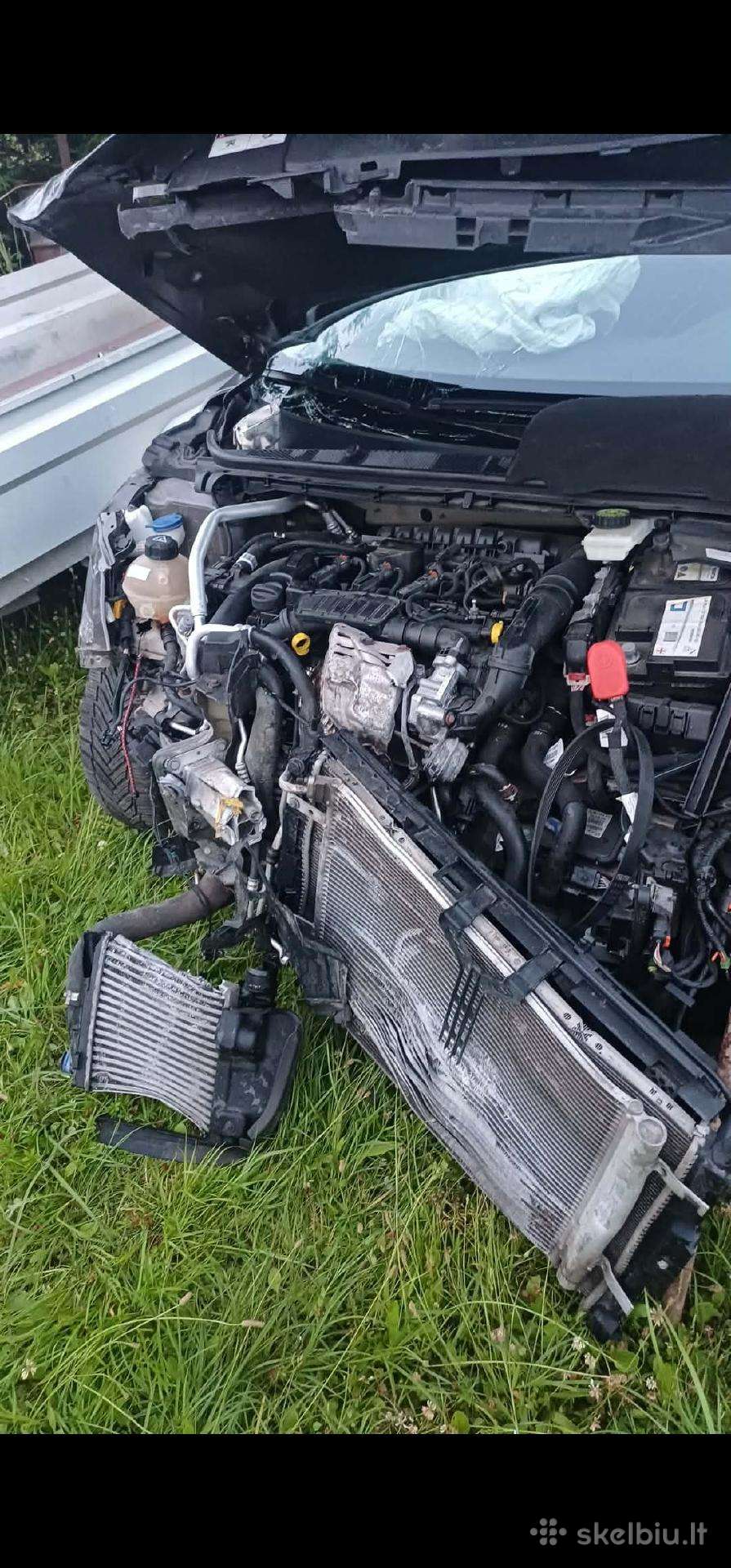 Peugeot 308, 1.2 l., hatchback