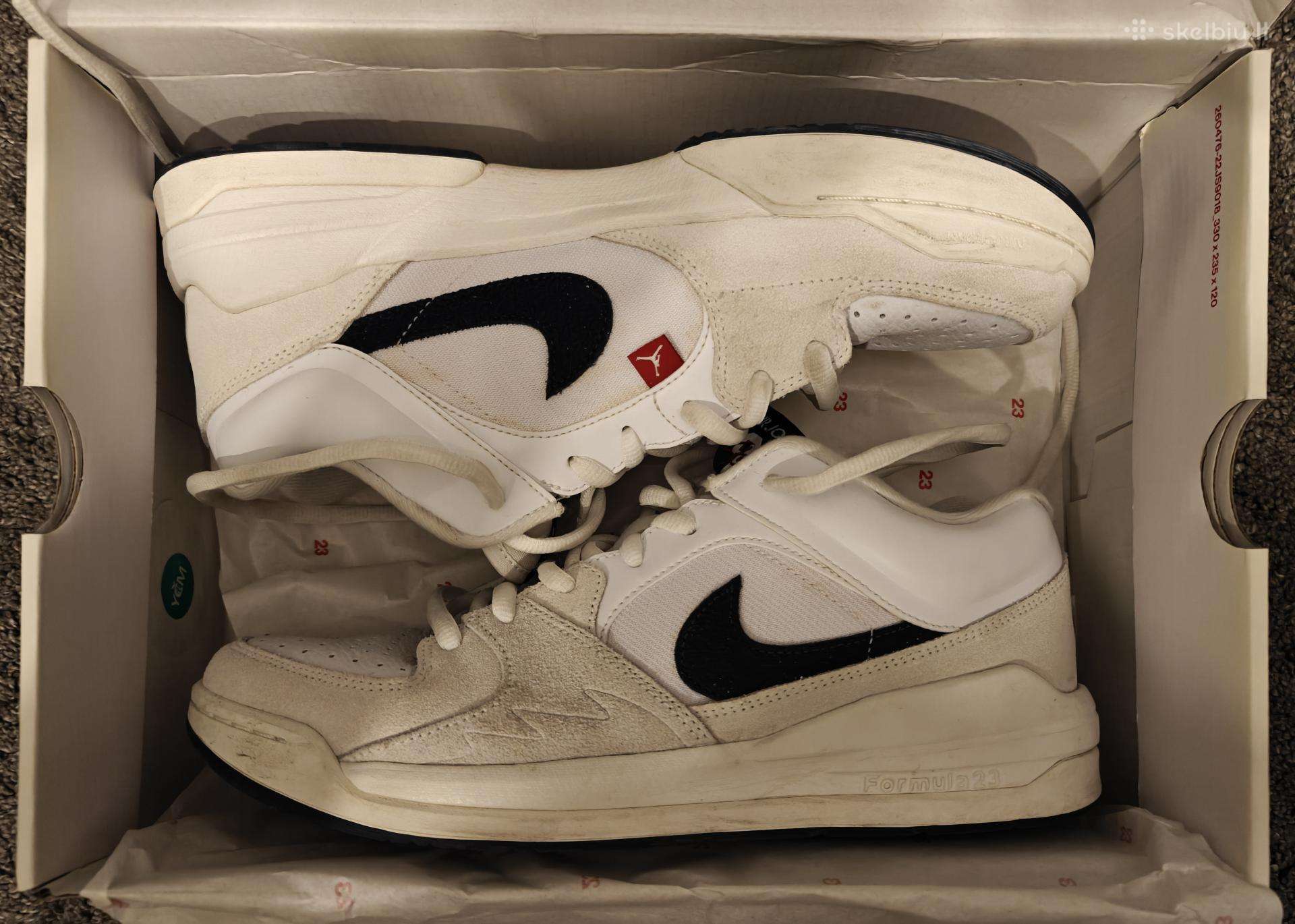 Nike Jordan Stadium 90