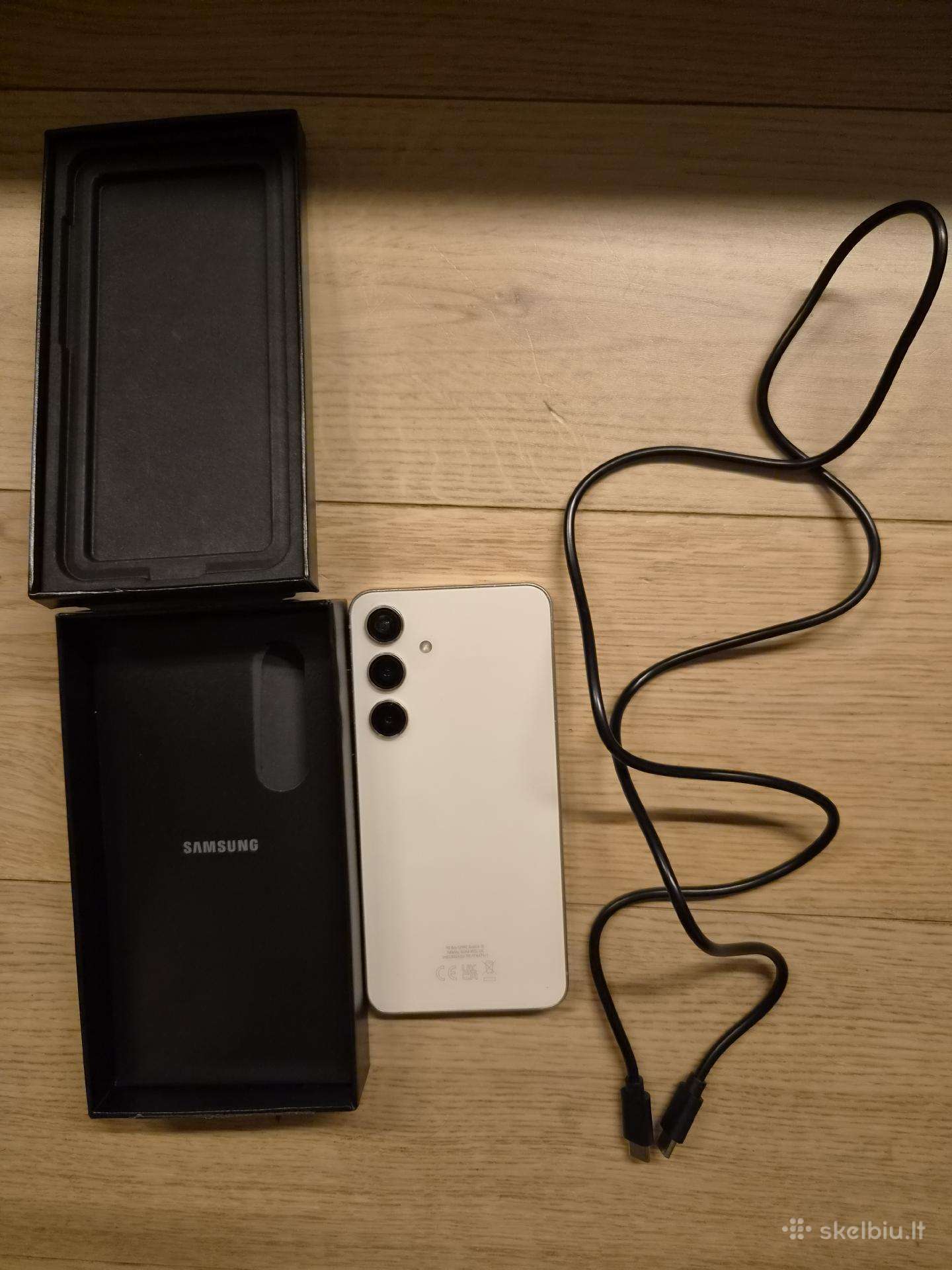 Samsung S24 pigiai