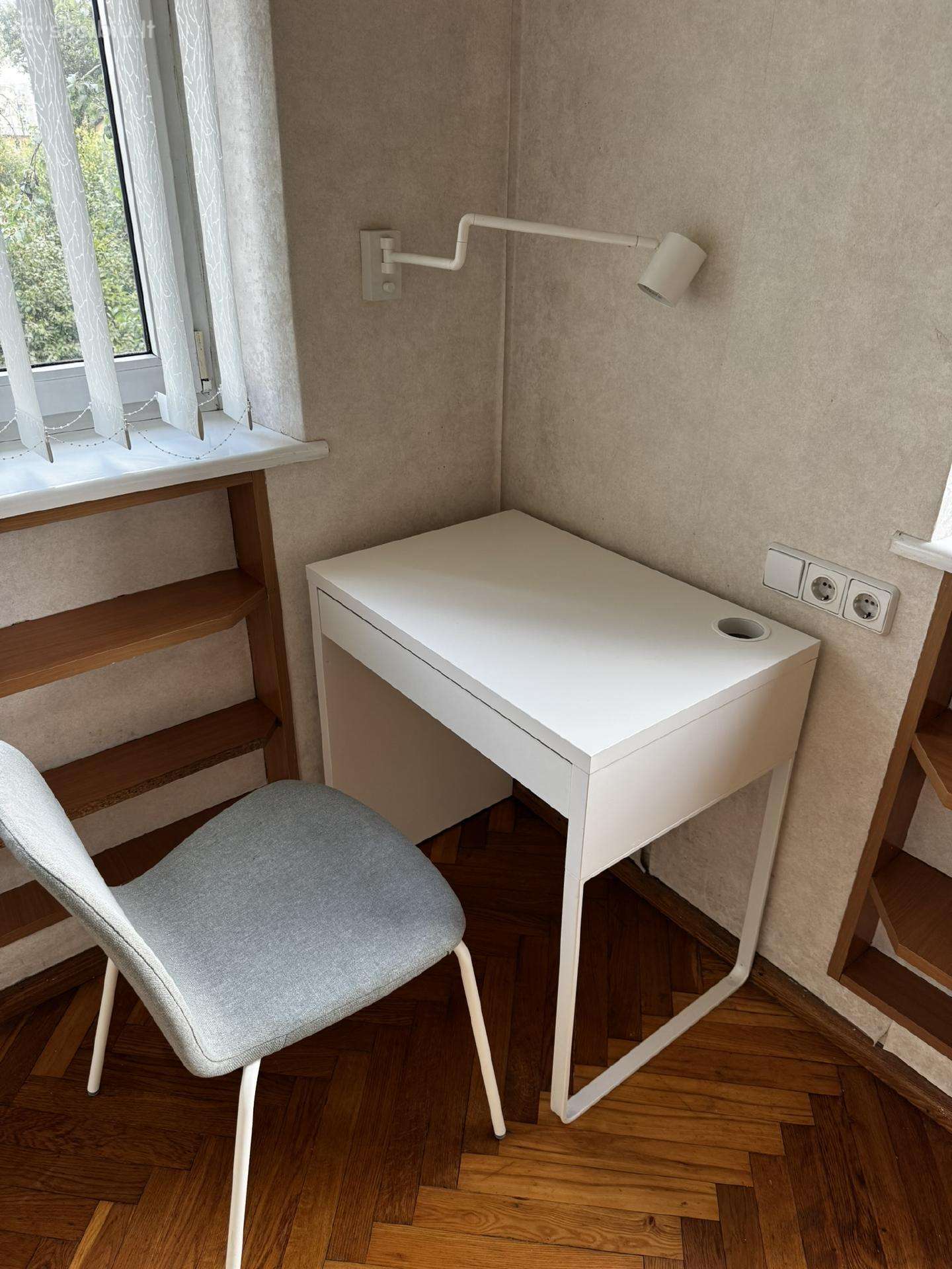 Ikea-micke. Rašomasis stalas, balta, 73x50 cm