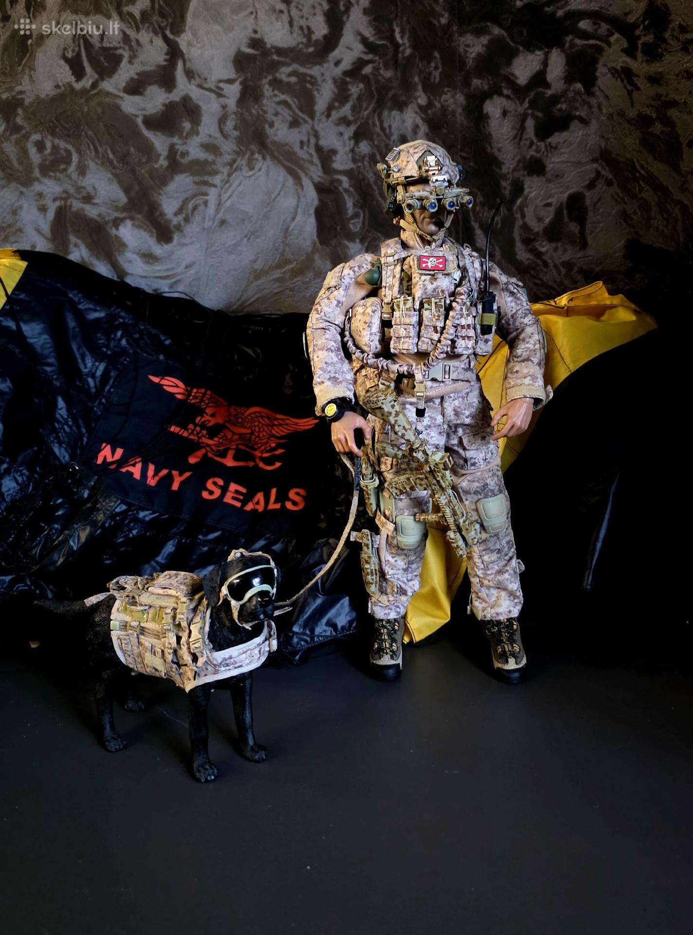 Kolekcinė 1/6 mastelio Us Navy Seal figurėle.