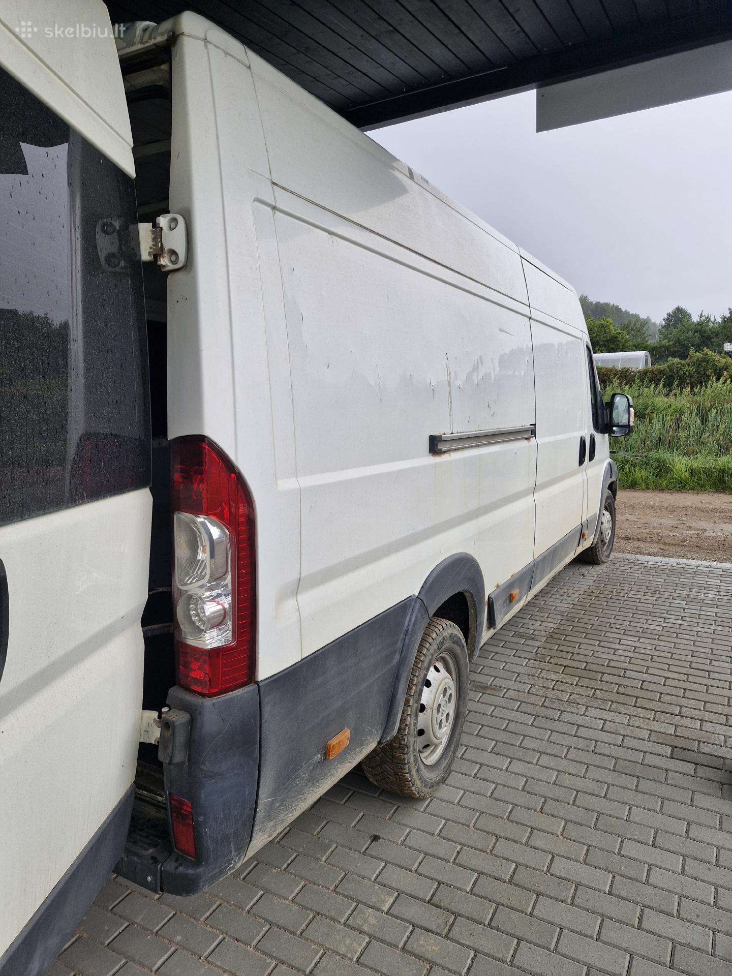 Įvairių krovinių pervežimas